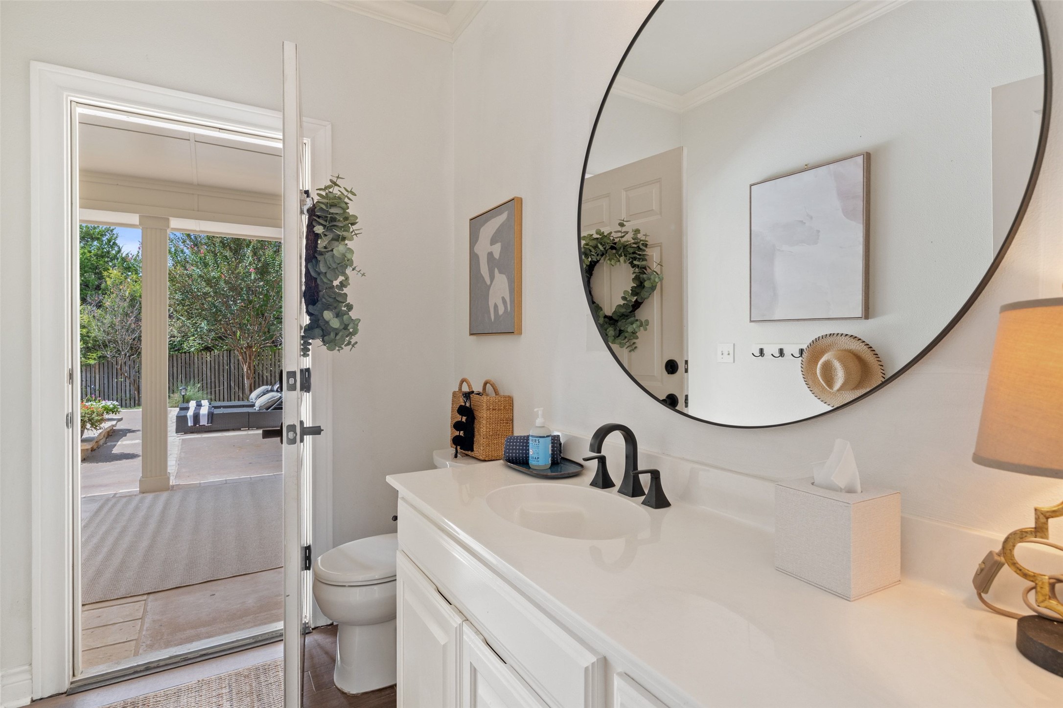 main property photo 15