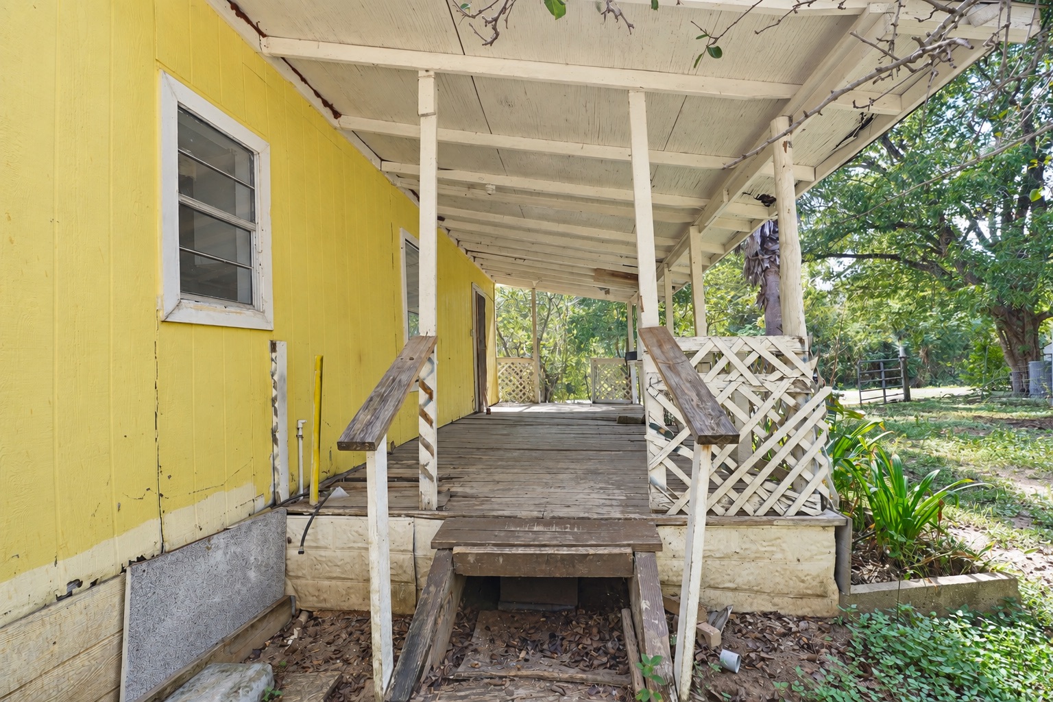 main property photo 23