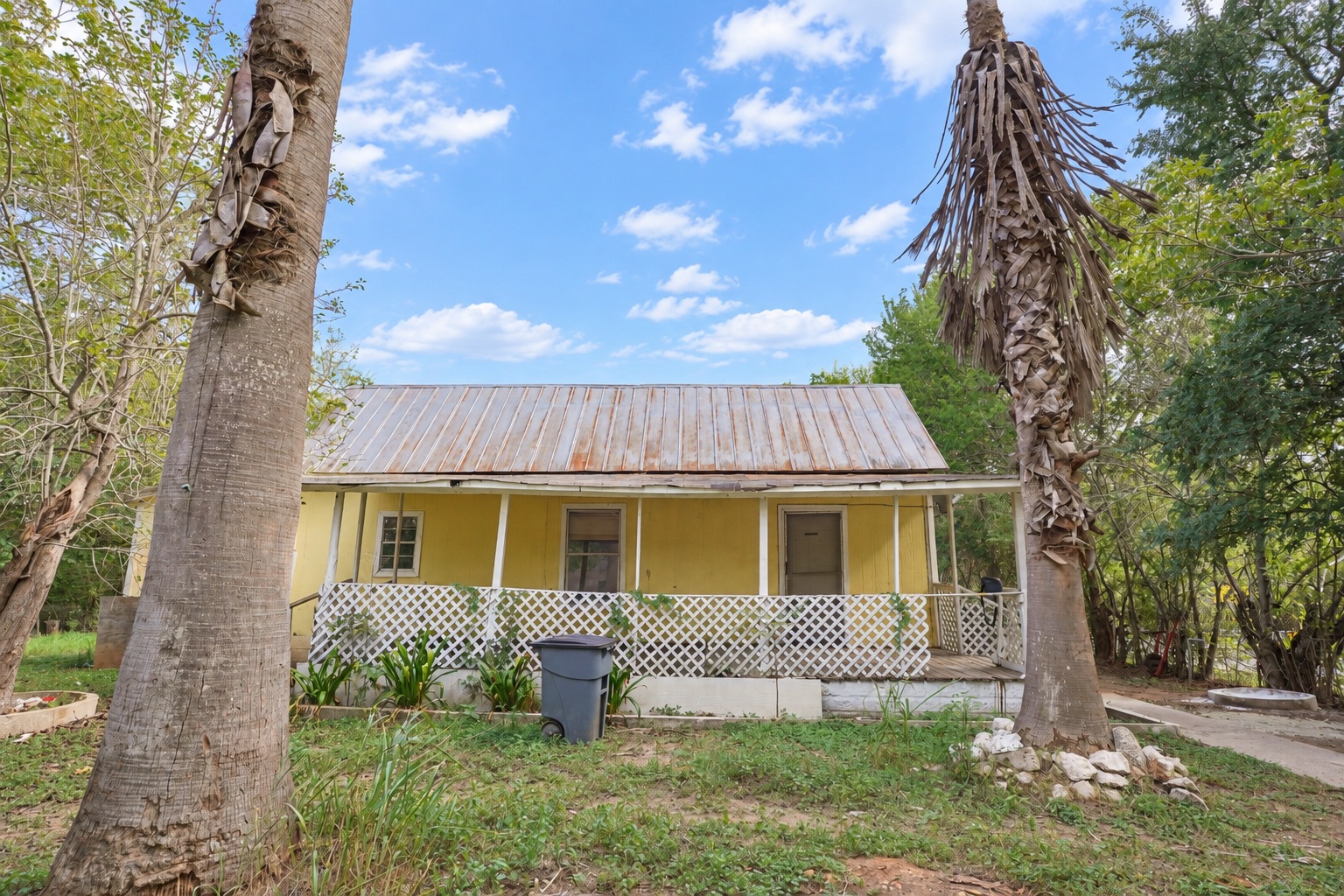 main property photo 28