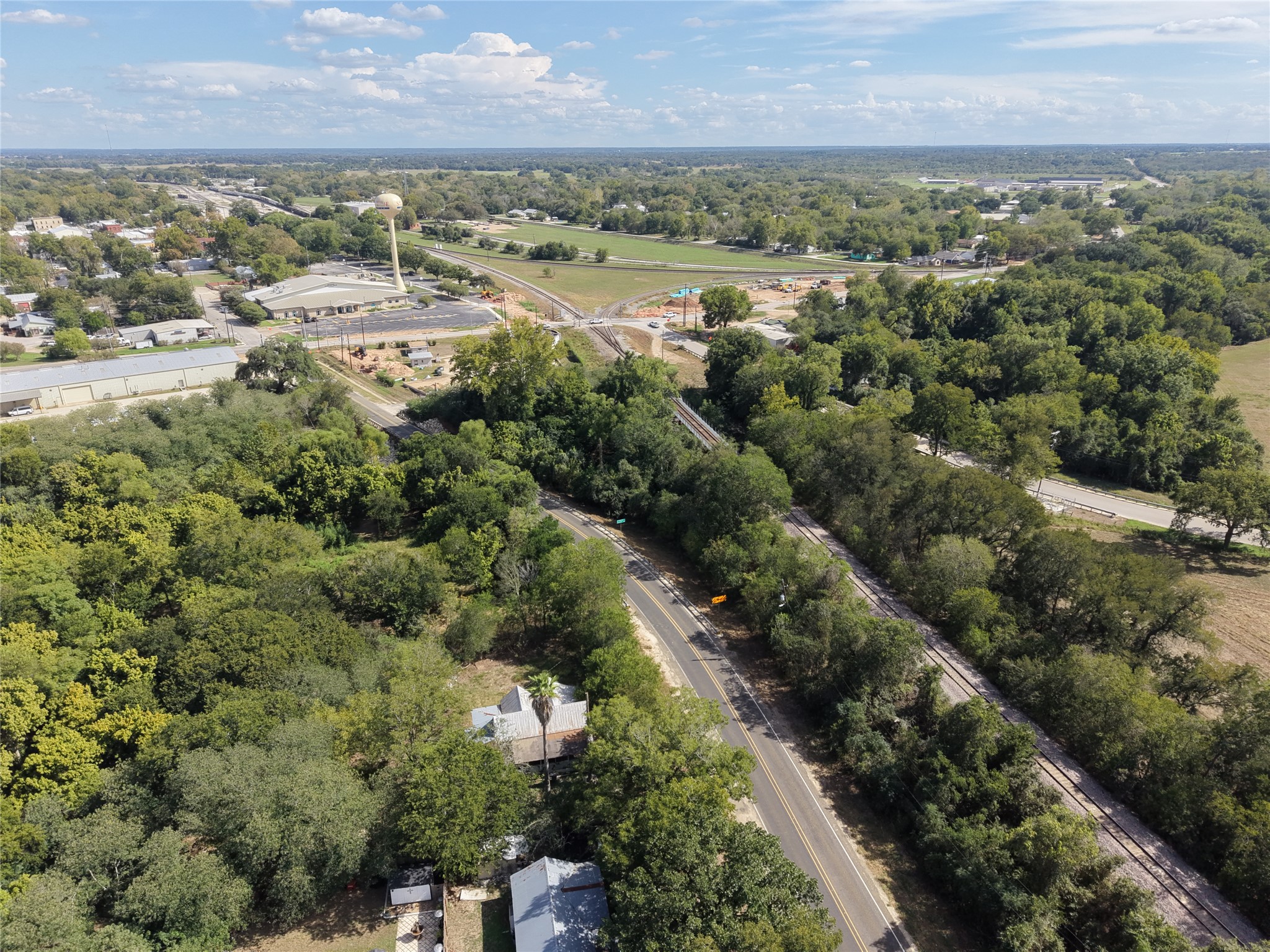 main property photo 33
