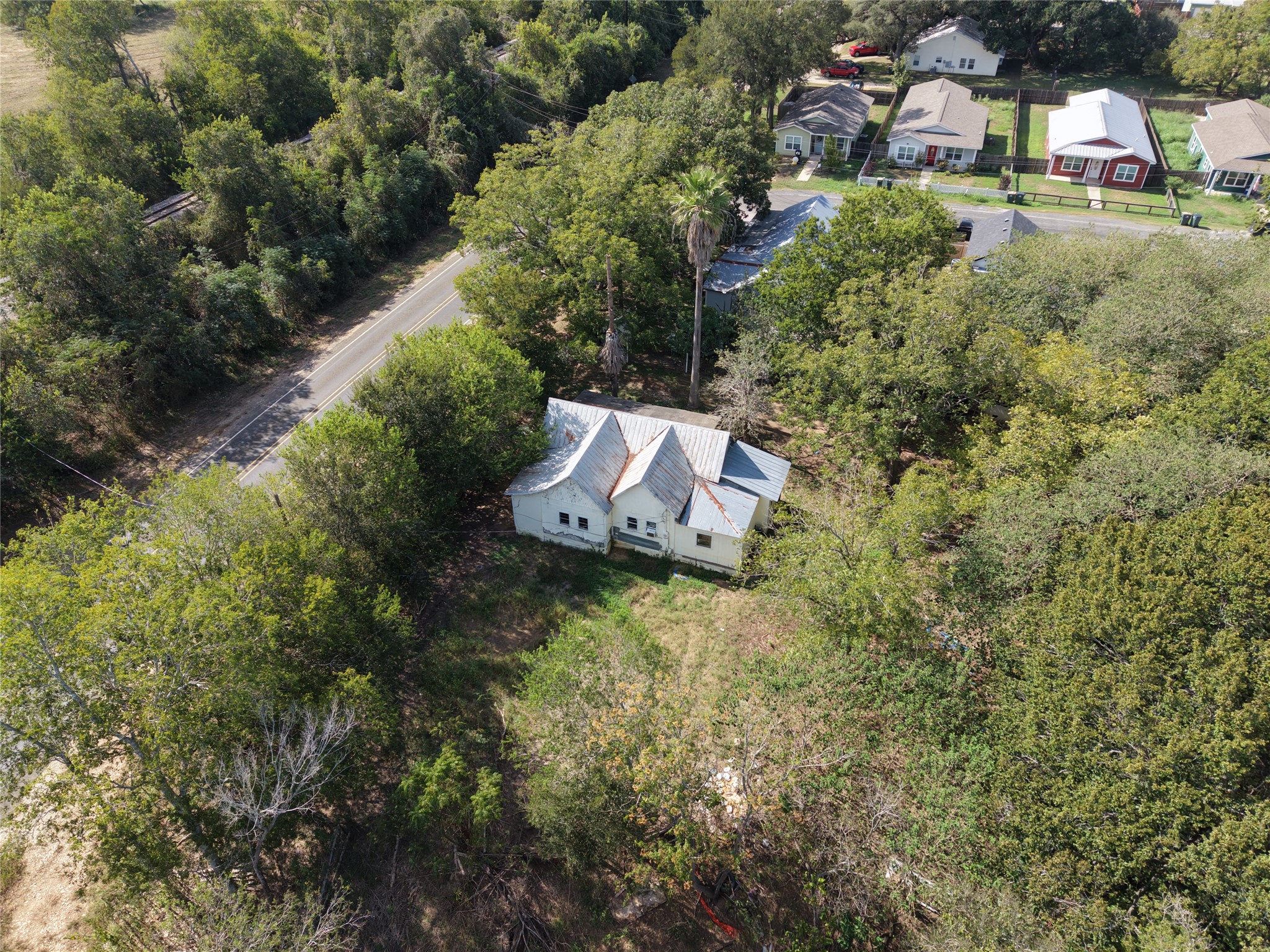 main property photo 37