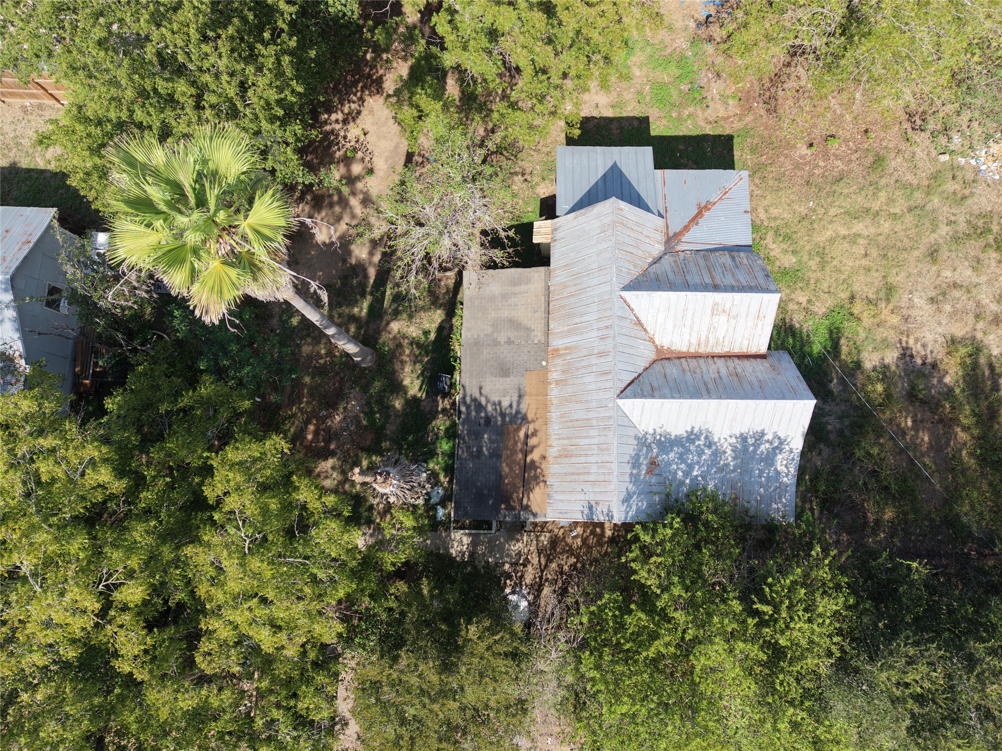 main property photo 39