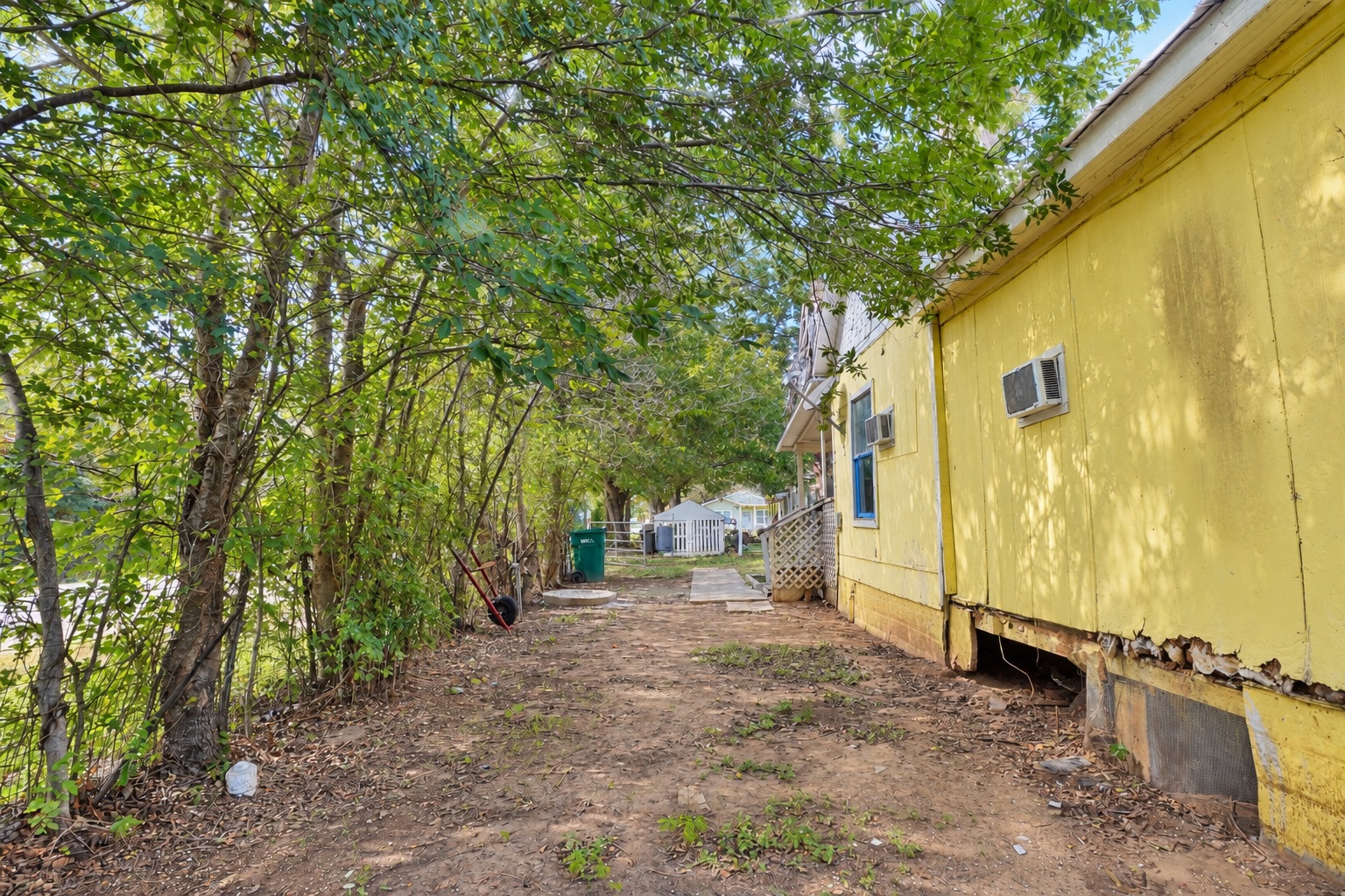 main property photo 9