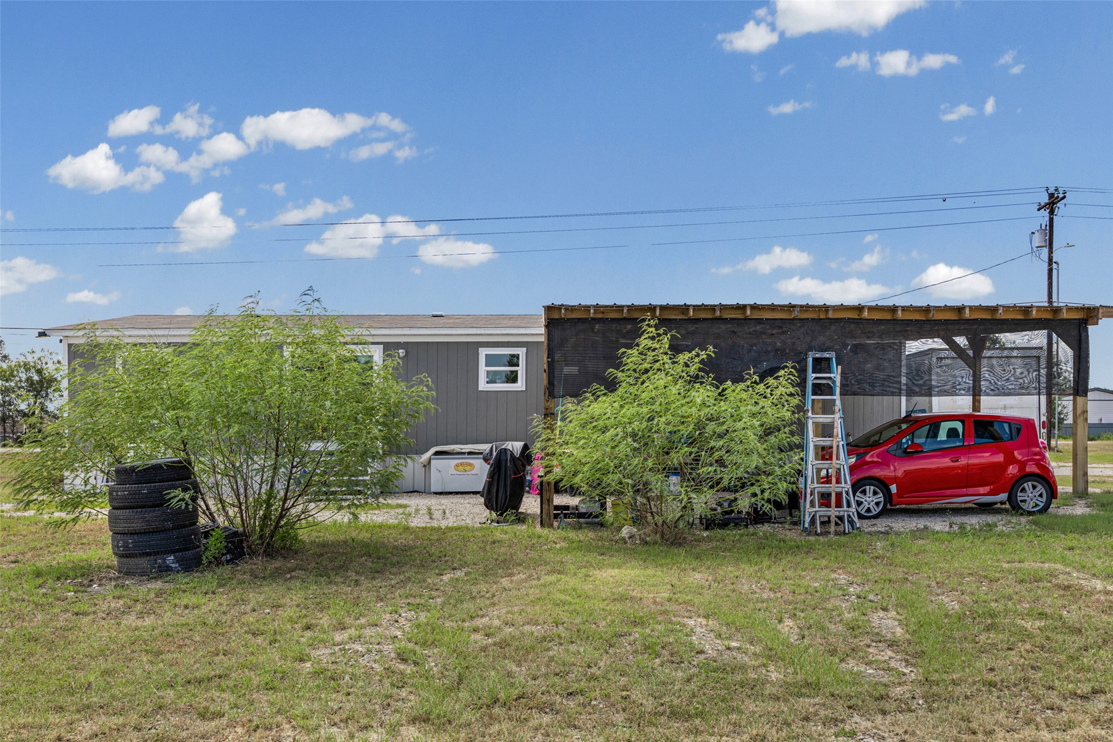 main property photo 3