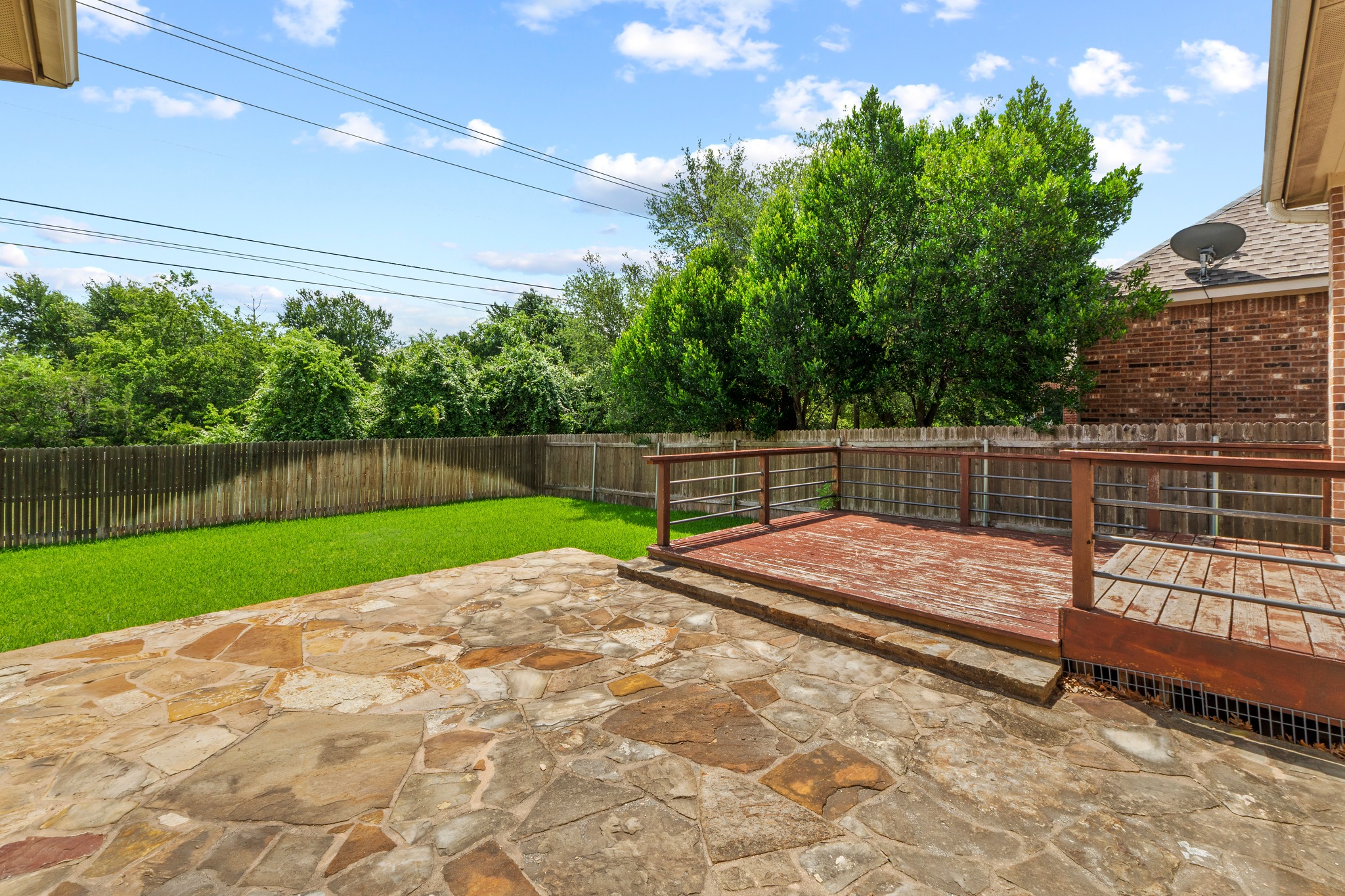main property photo 30