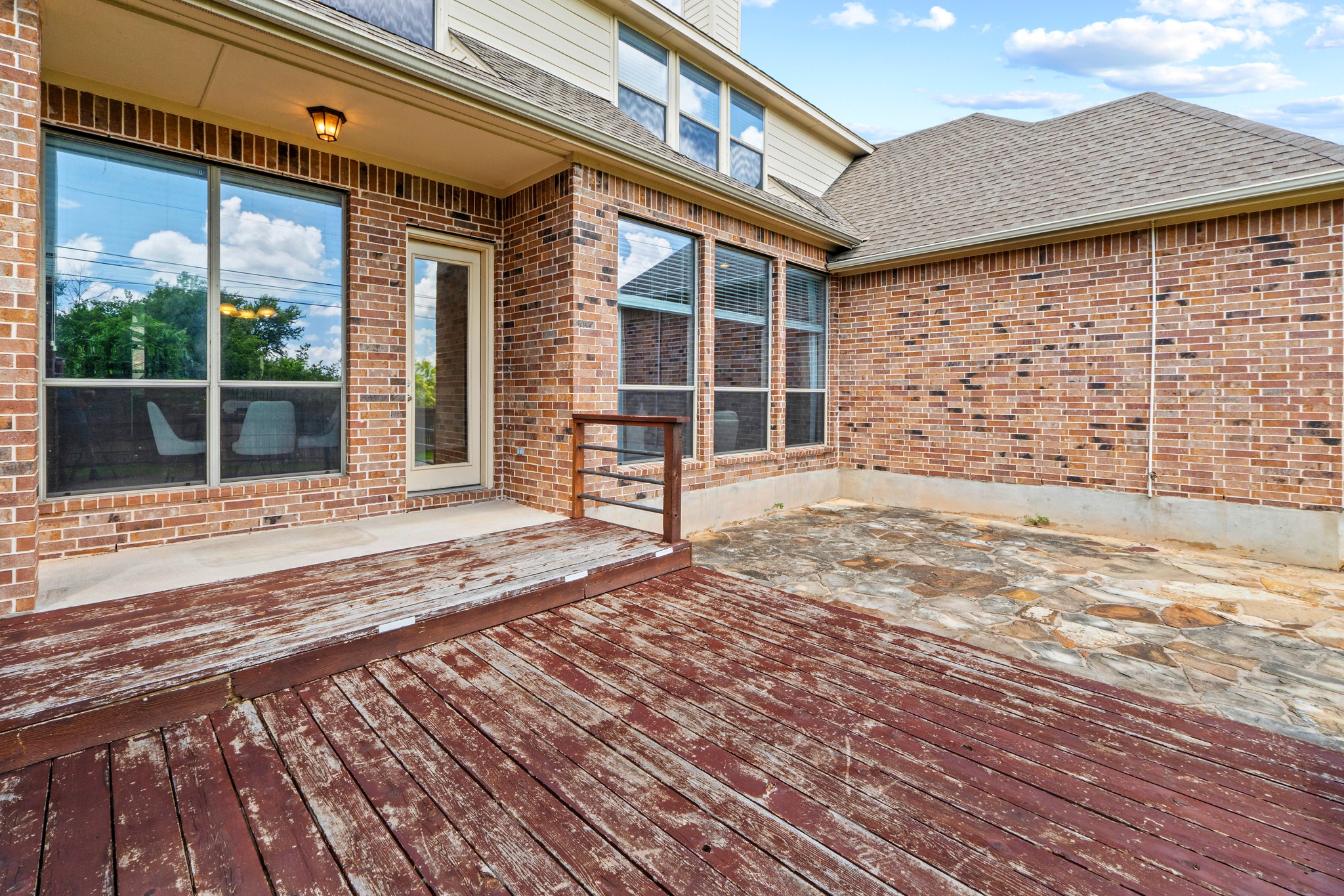 main property photo 33