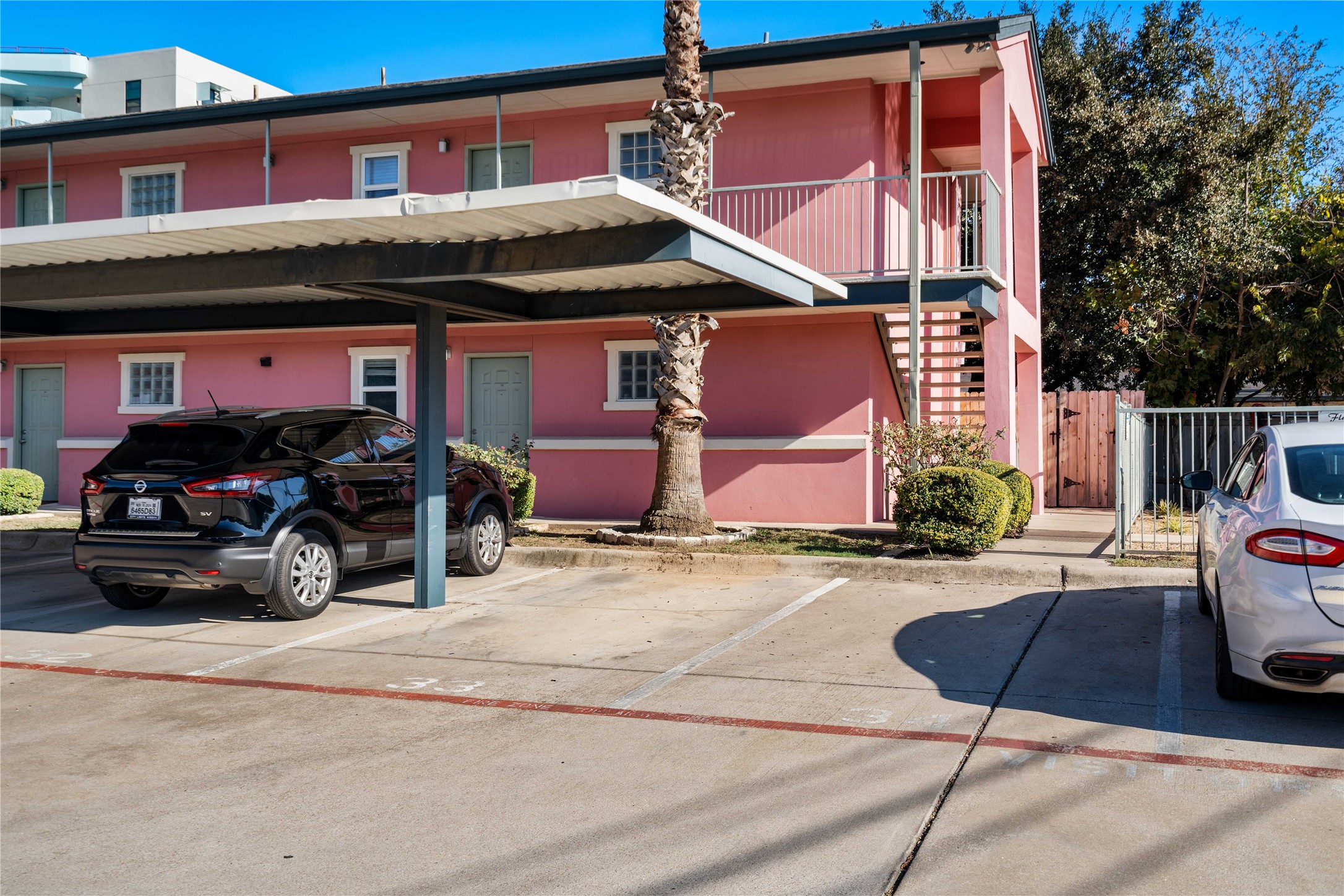 main property photo 21