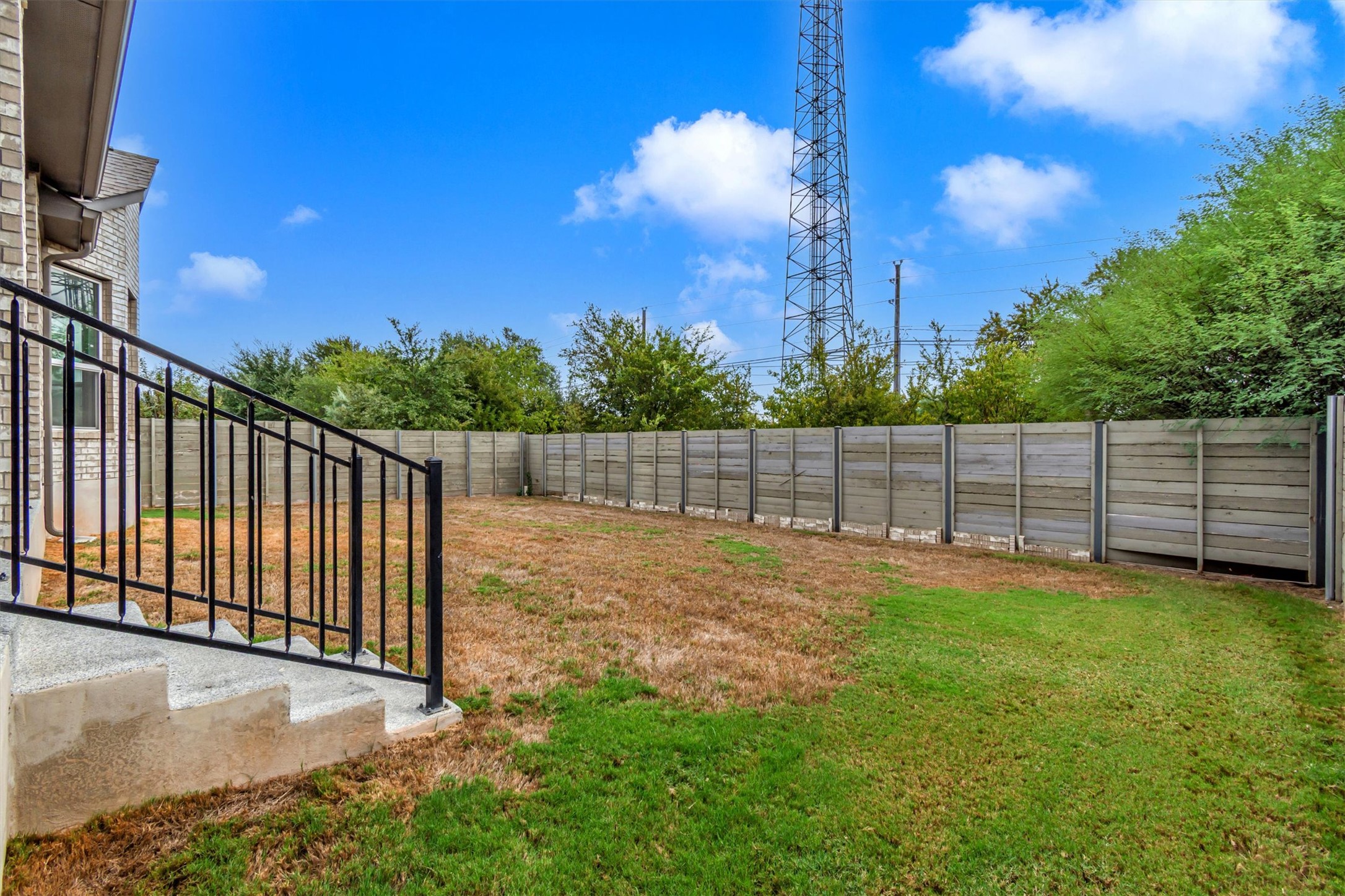 main property photo 29