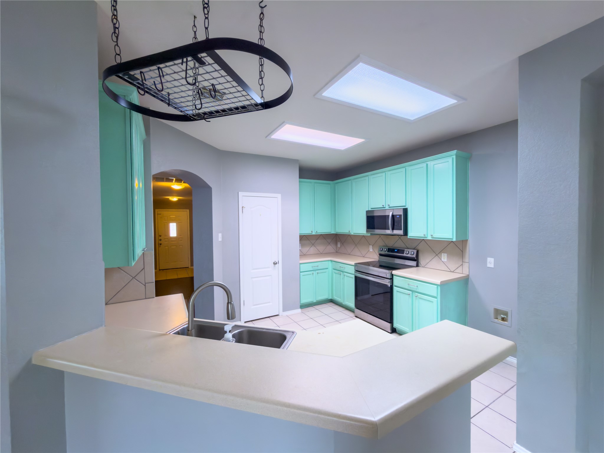 main property photo 9