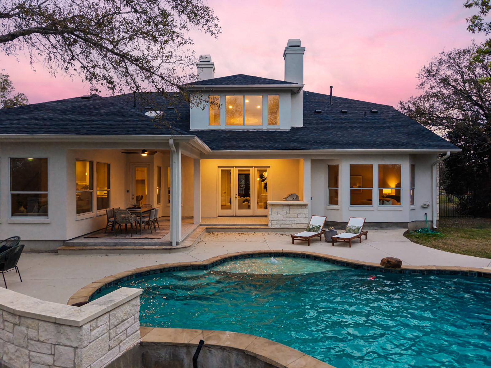 main property photo 28