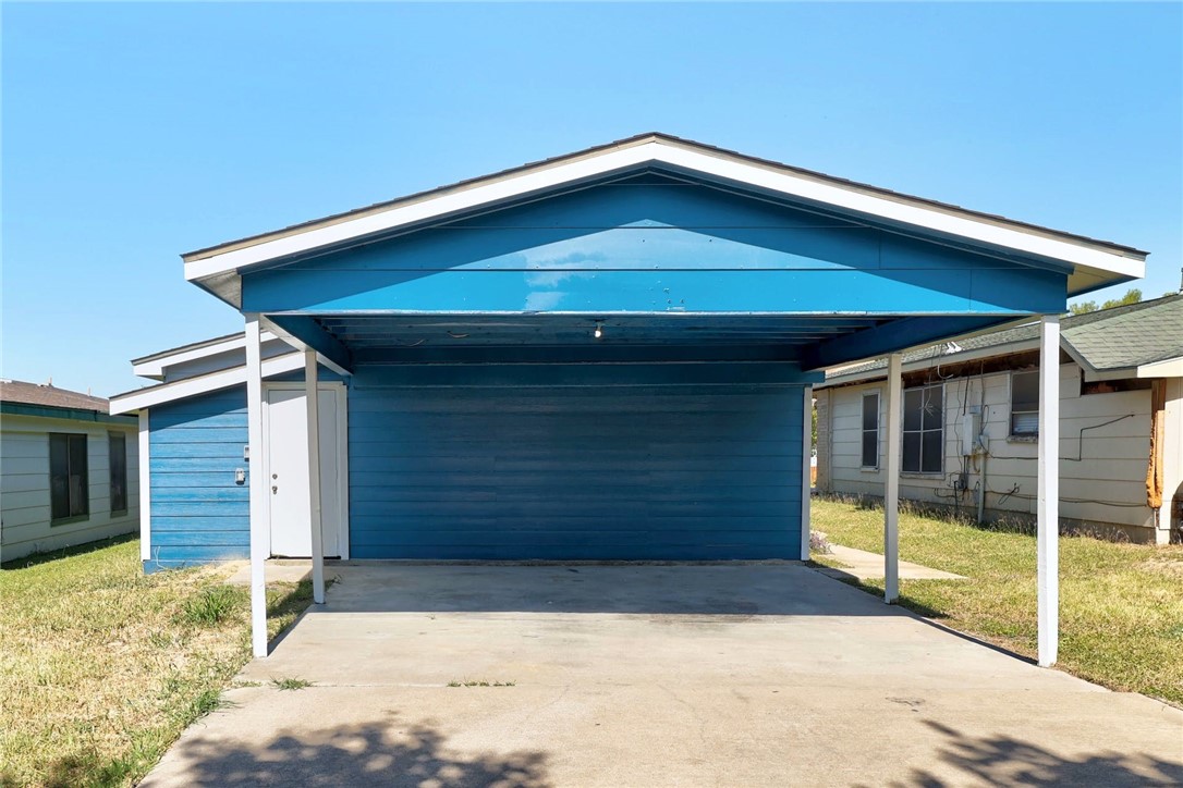 main property photo 19