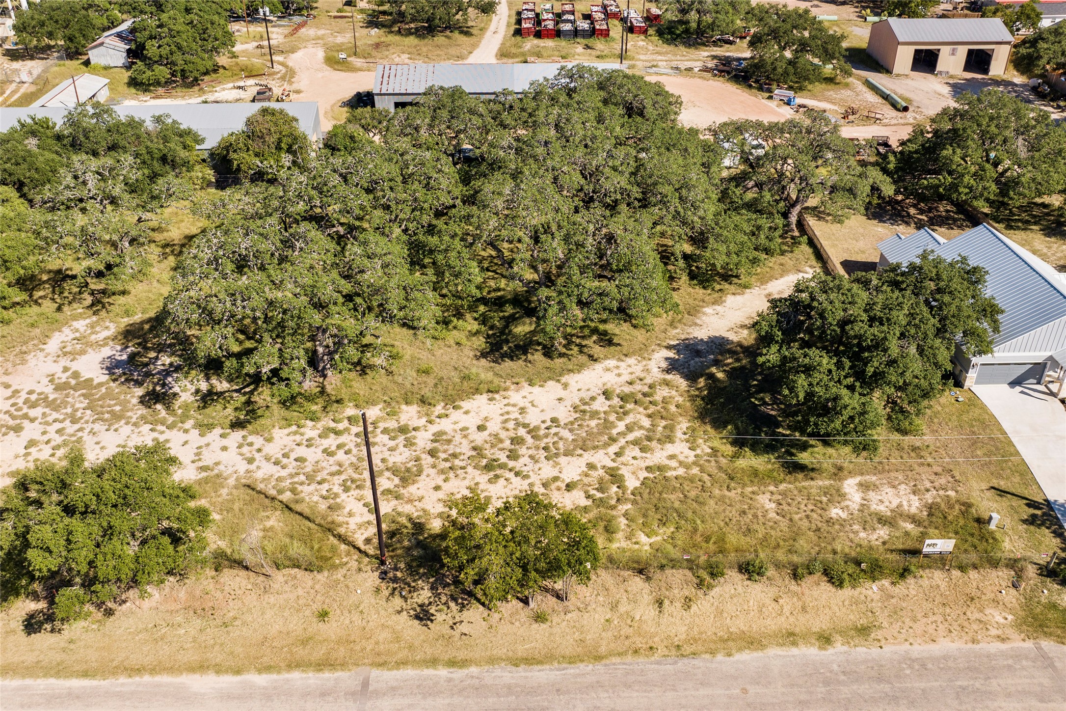 main property photo 11