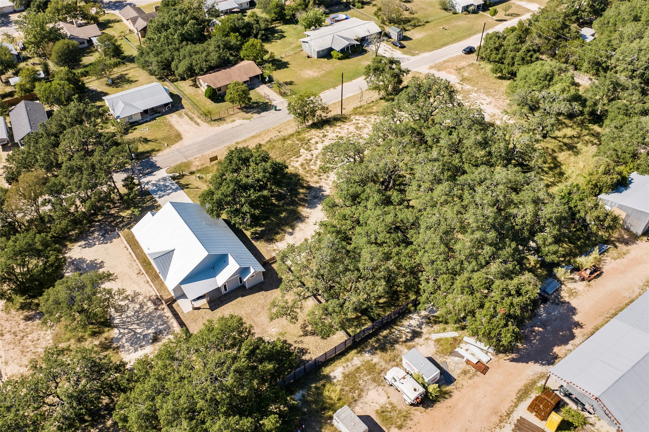 main property photo 8
