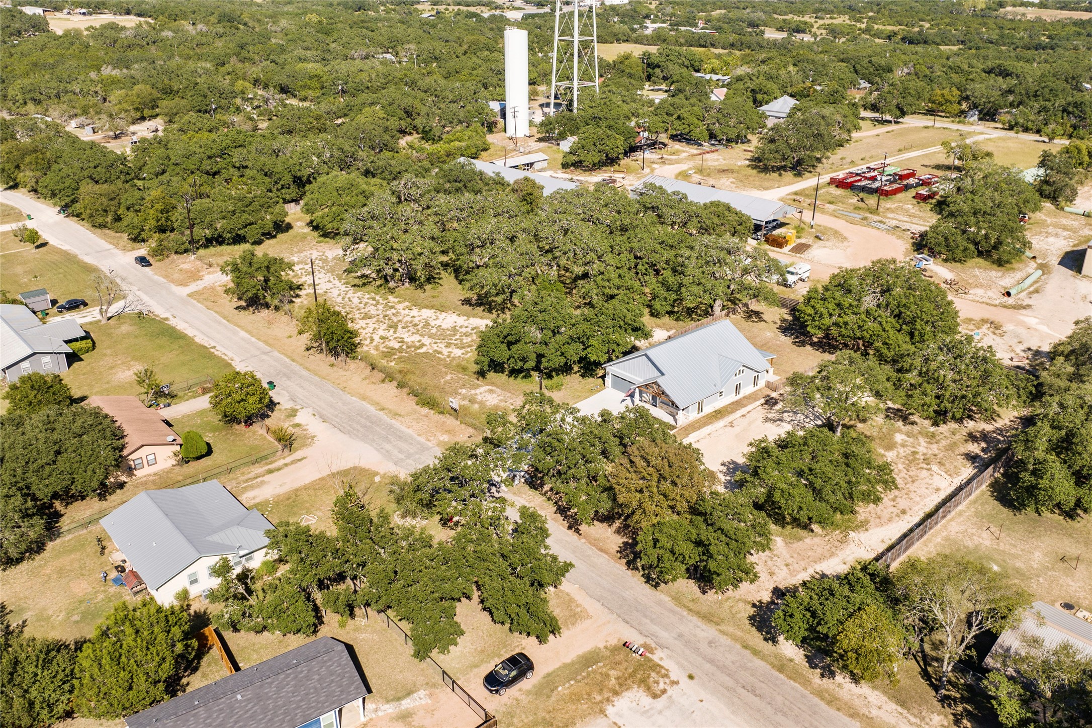 main property photo 9
