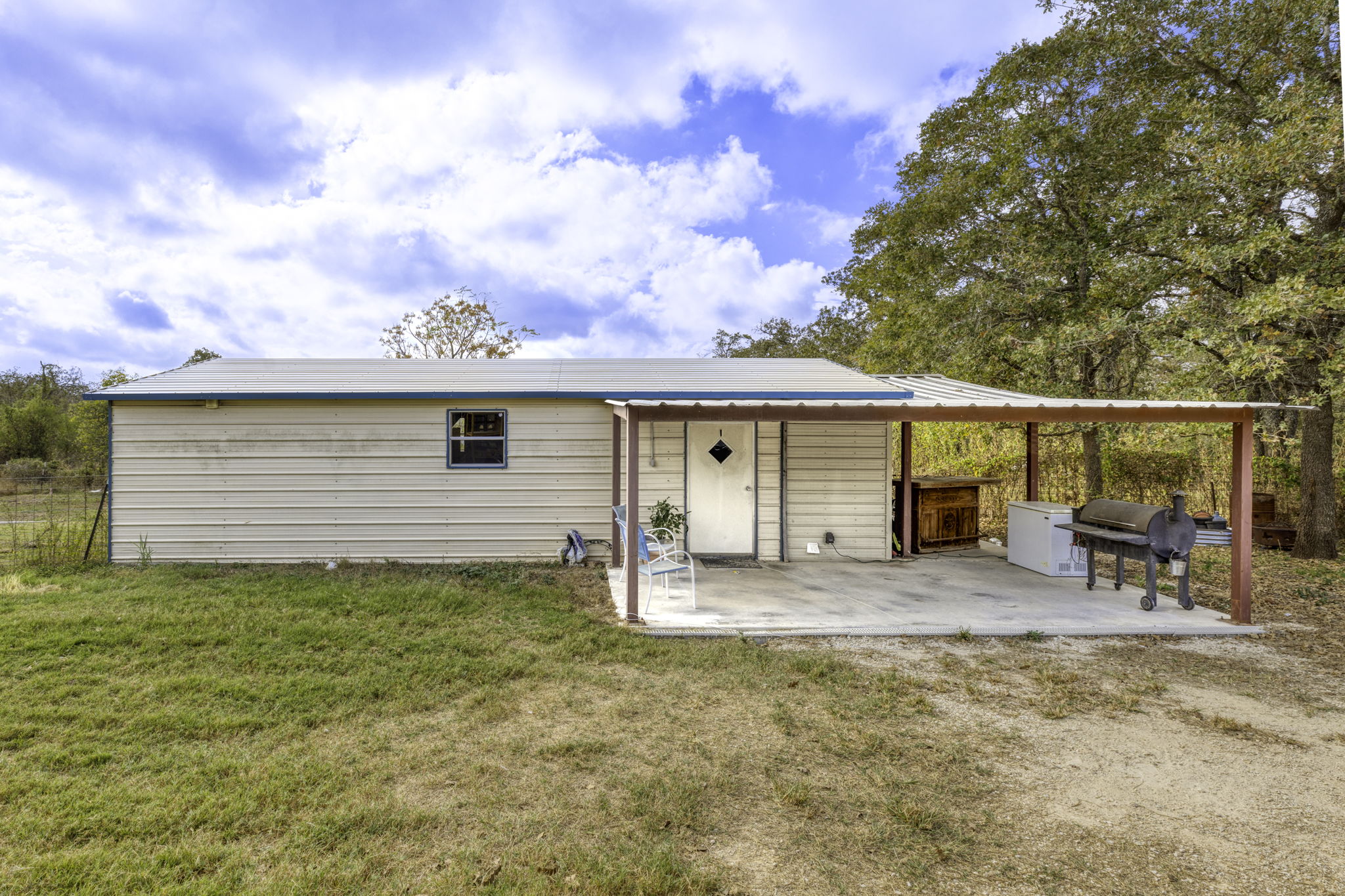 main property photo 23