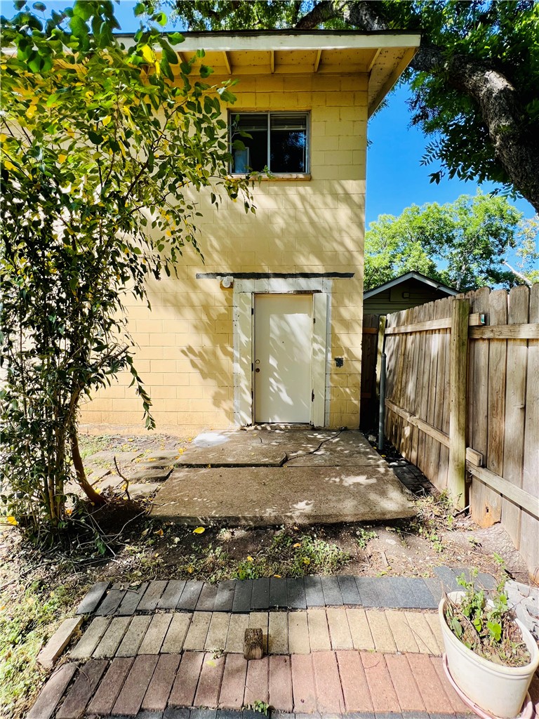 main property photo 21