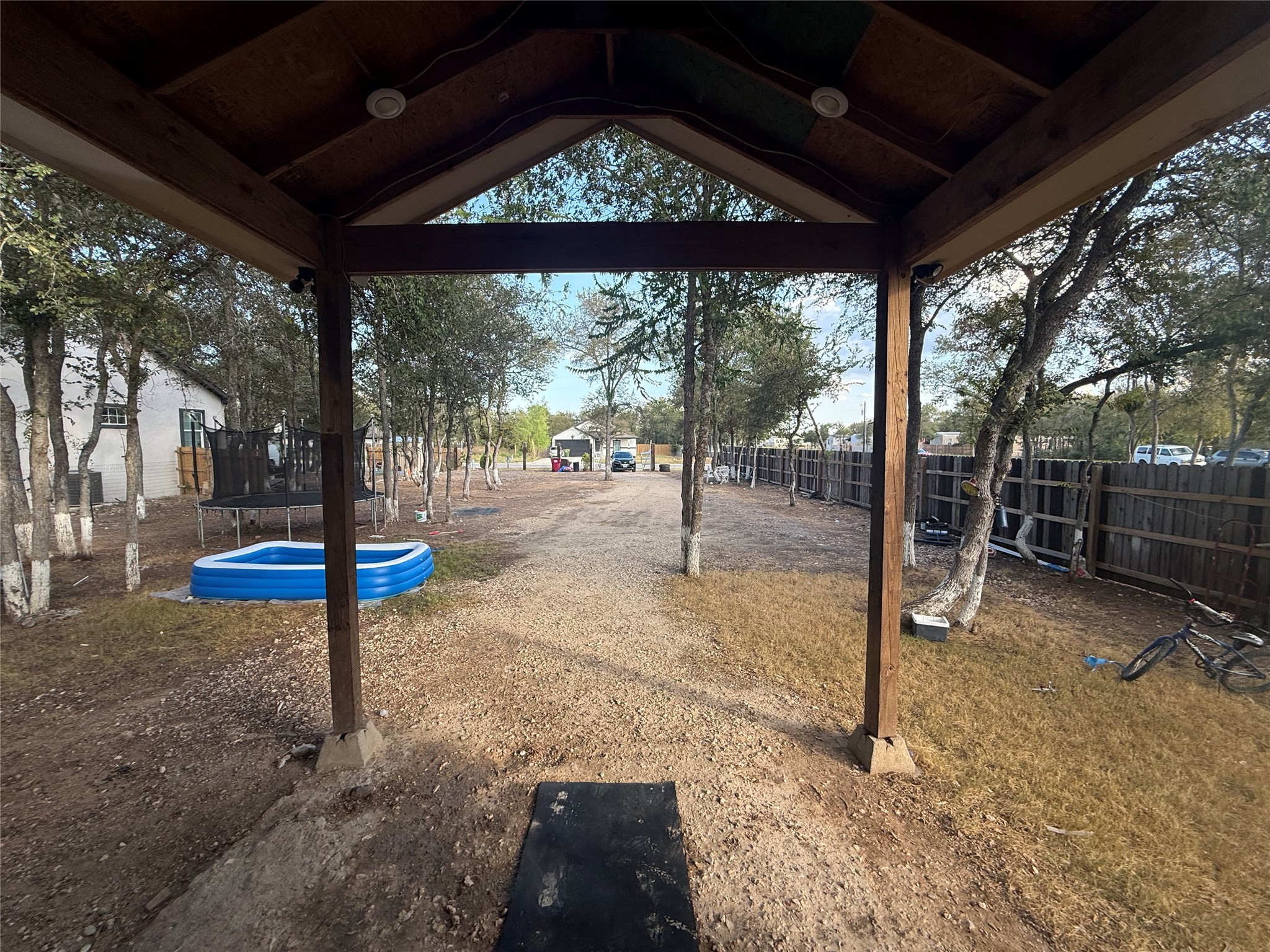 main property photo 17