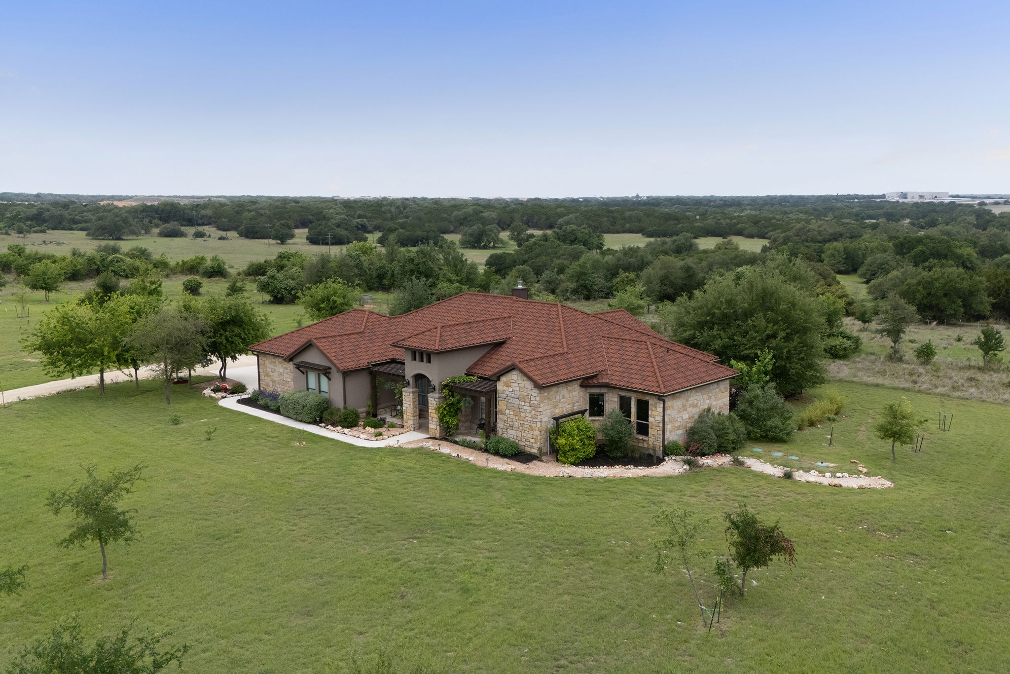 main property photo 34