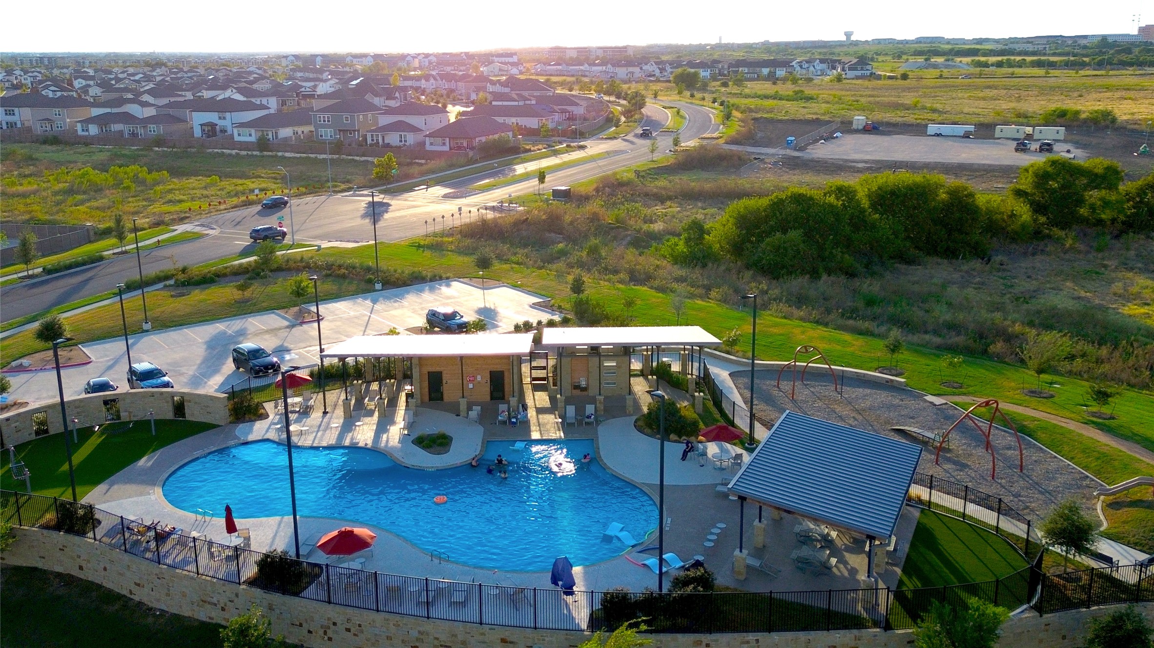 main property photo 13
