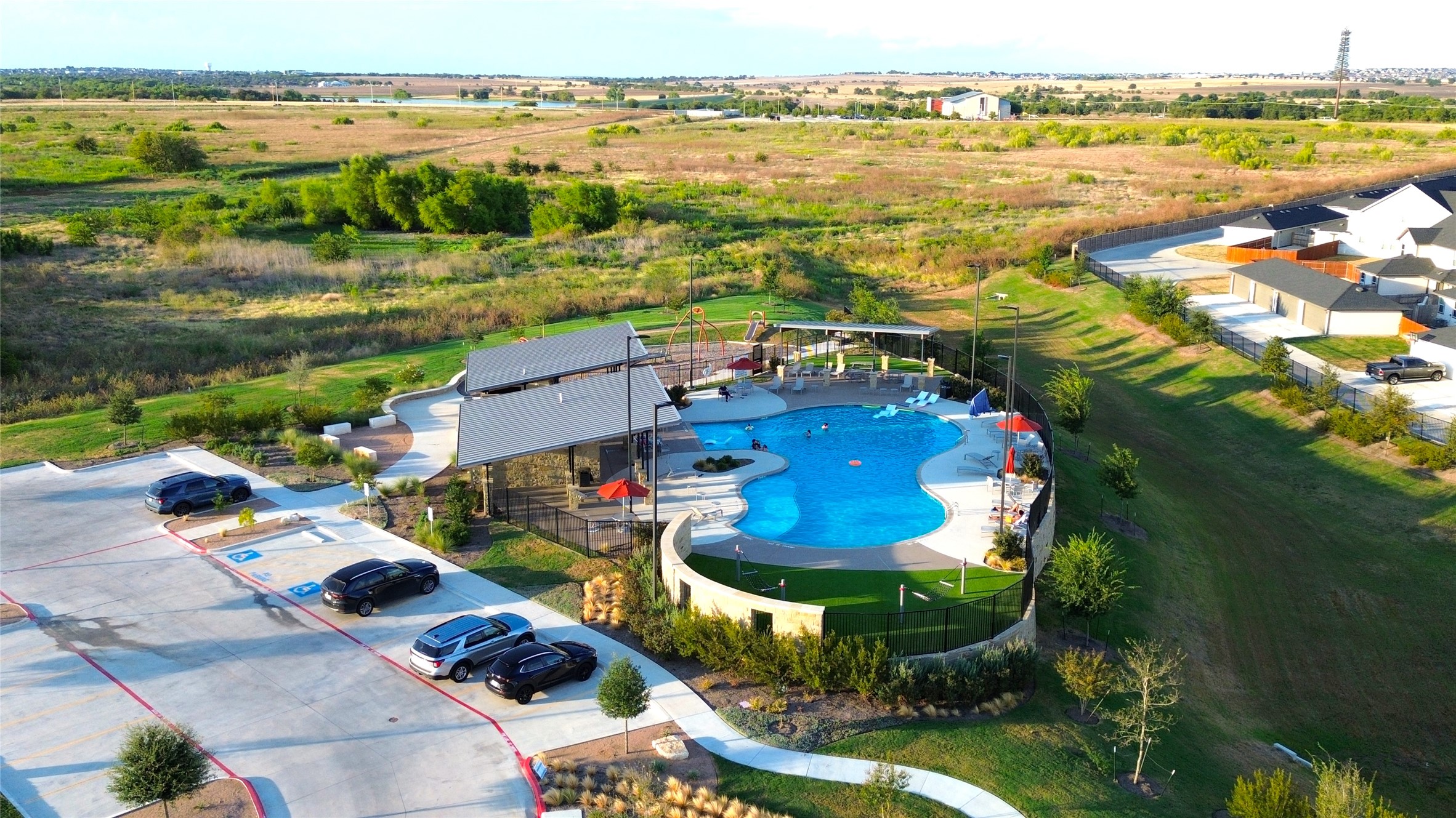 main property photo 18