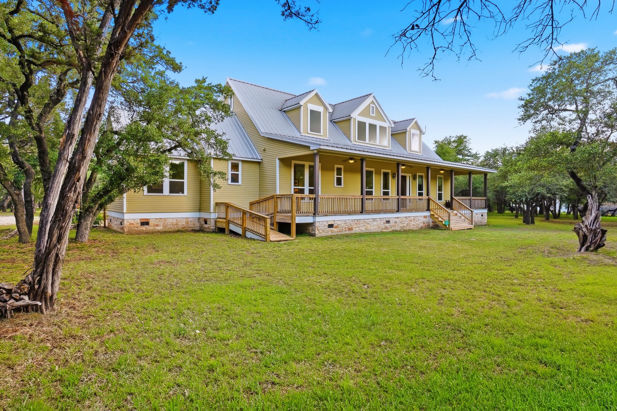 main property photo 7