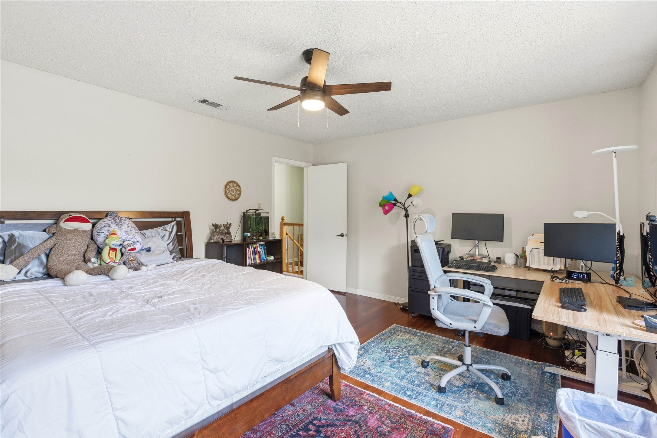 main property photo 17