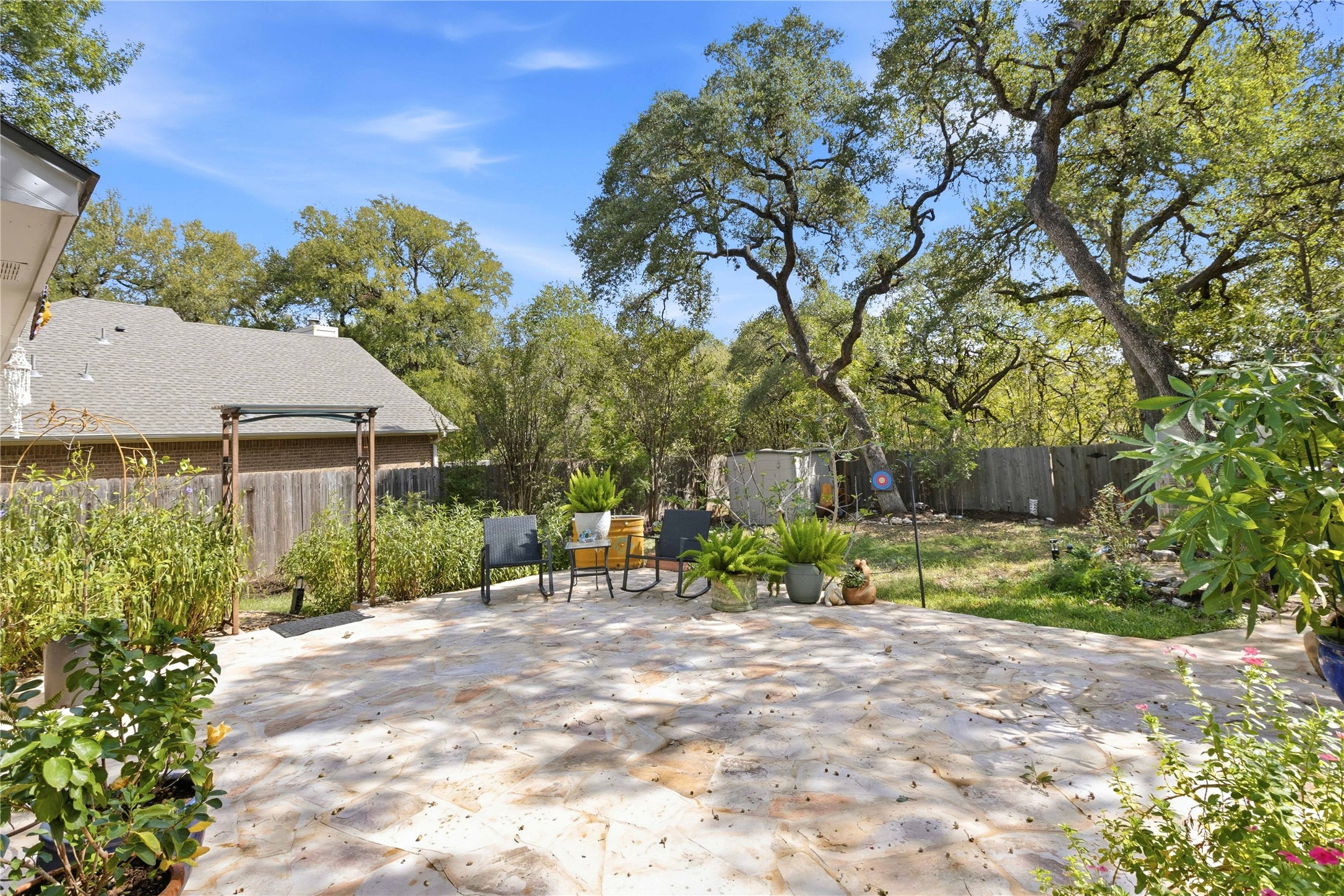 main property photo 27