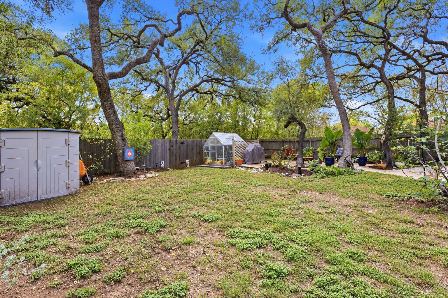 main property photo 30