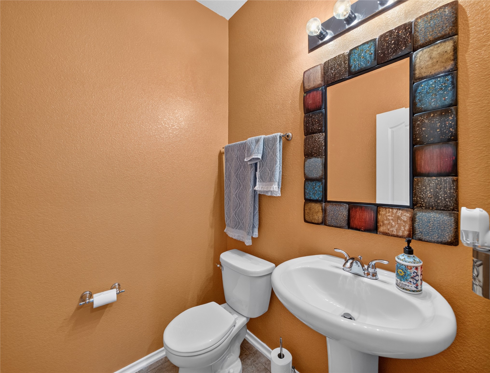 main property photo 24