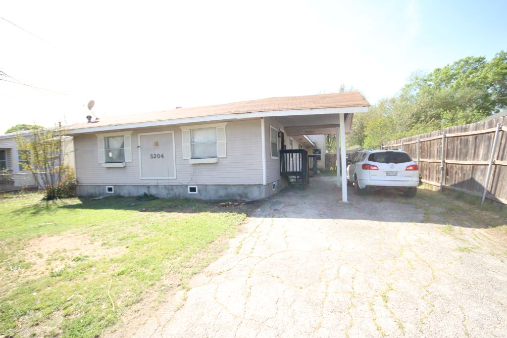 main property photo 27