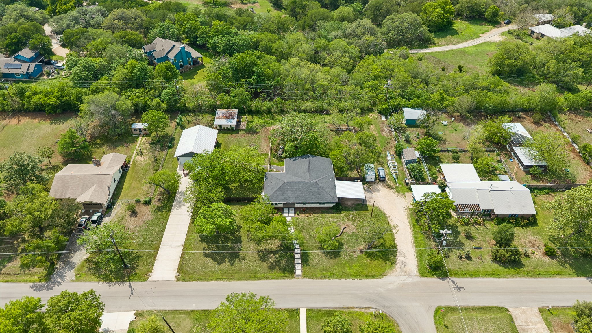 main property photo 32