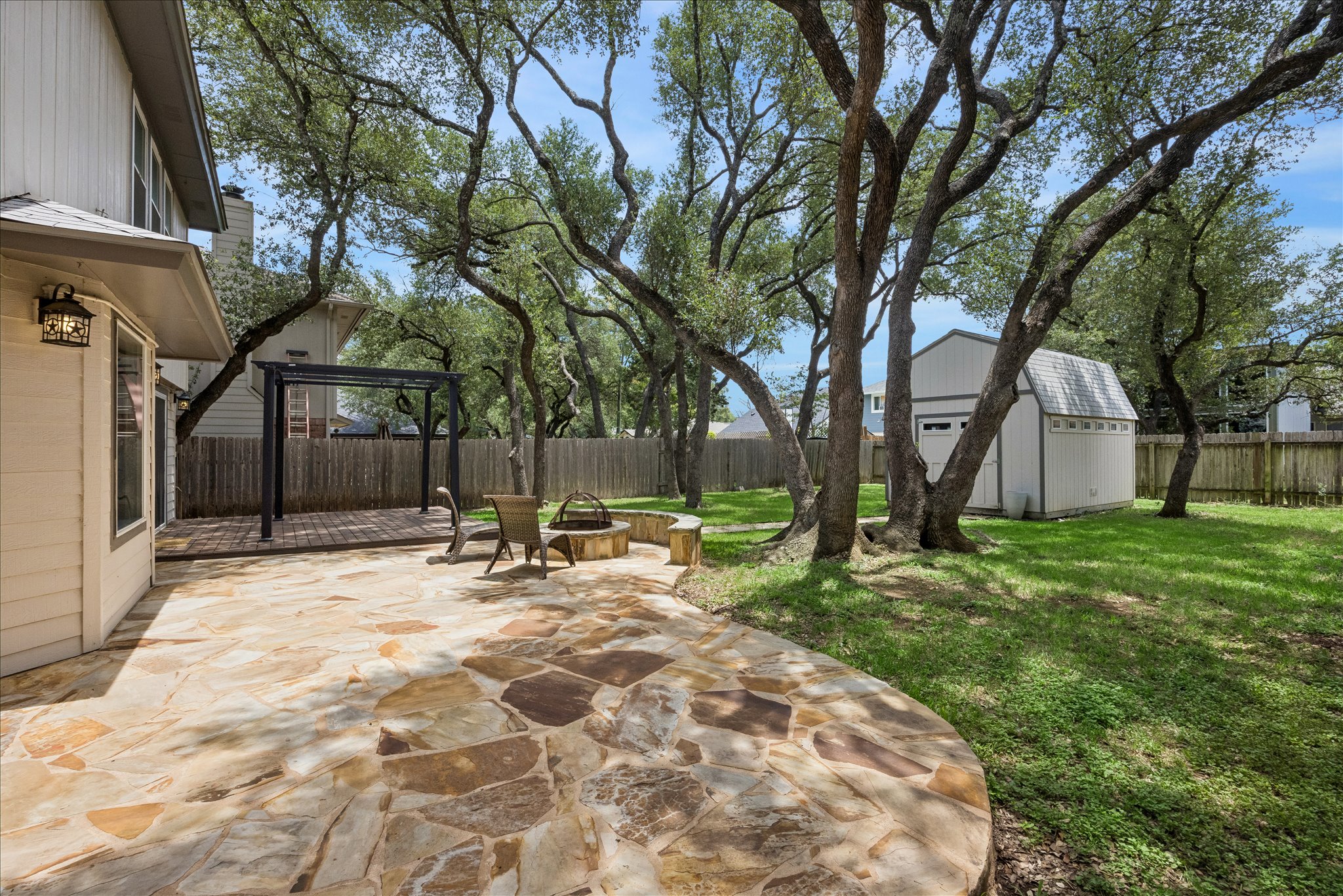 main property photo 31