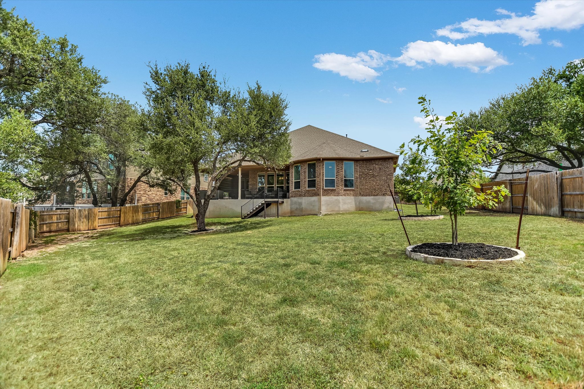 main property photo 26