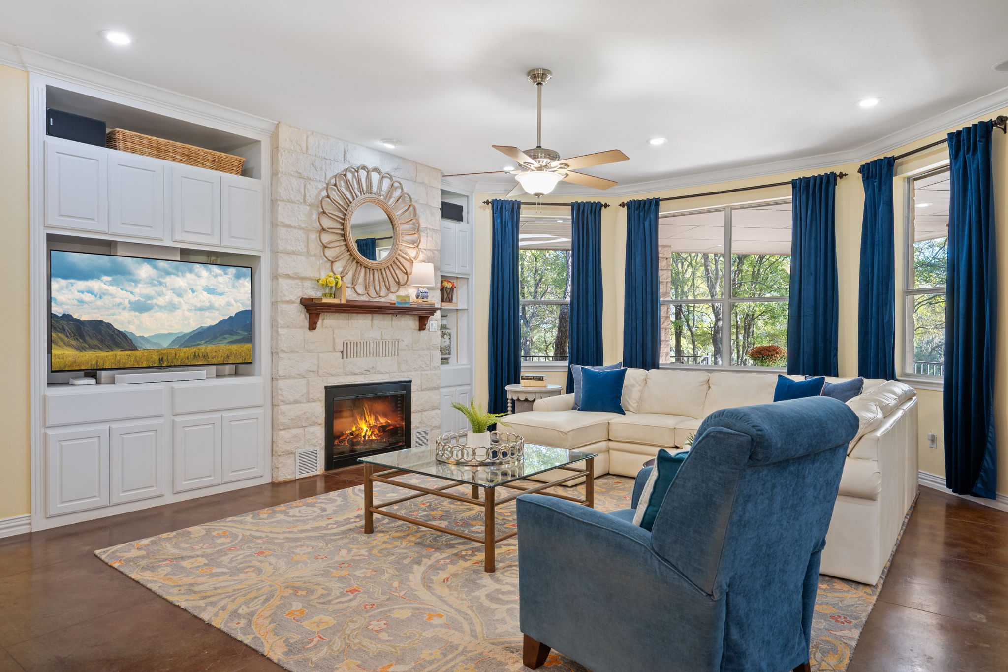 main property photo 9