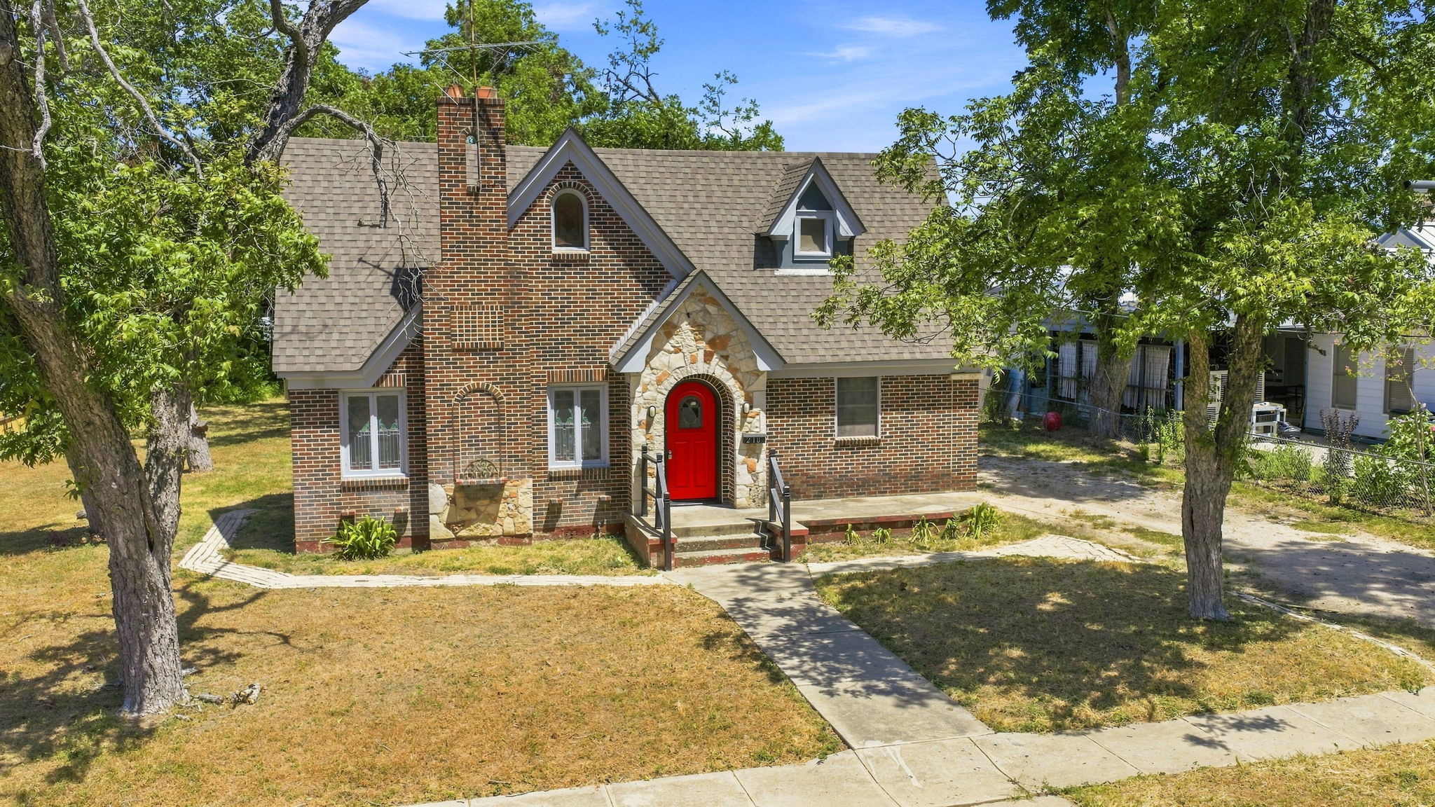main property photo 1