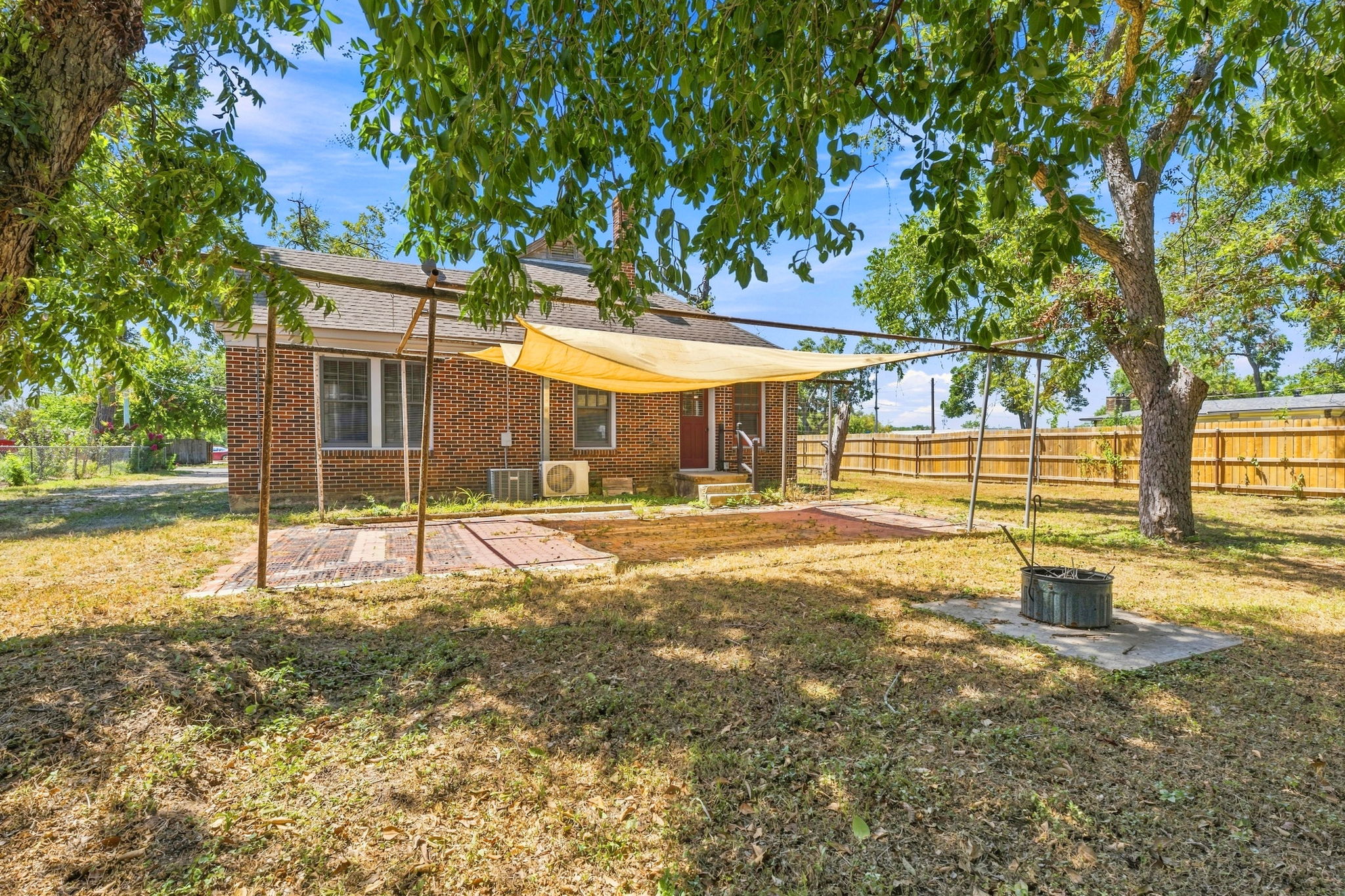 main property photo 21