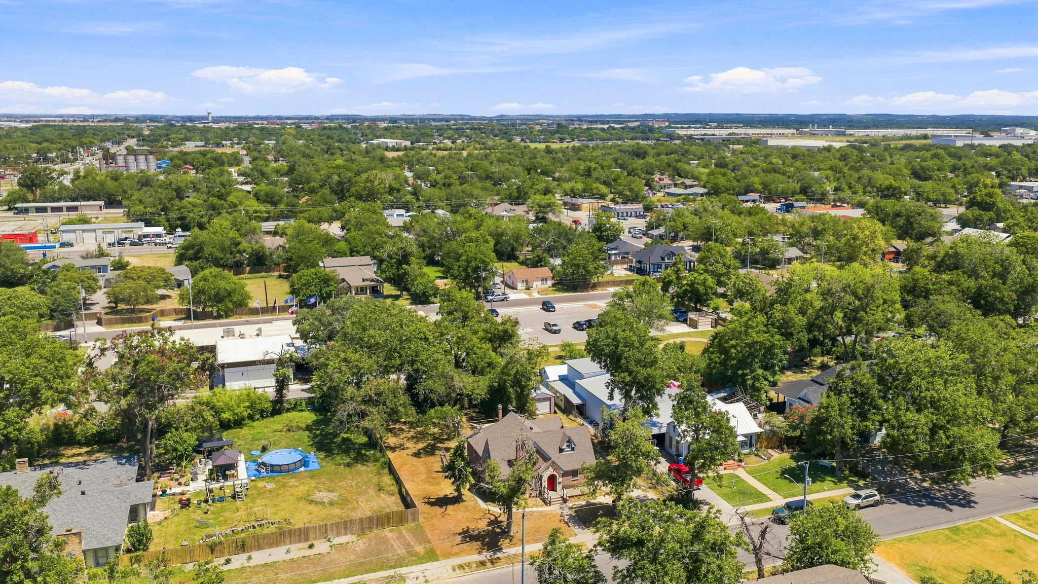 main property photo 26