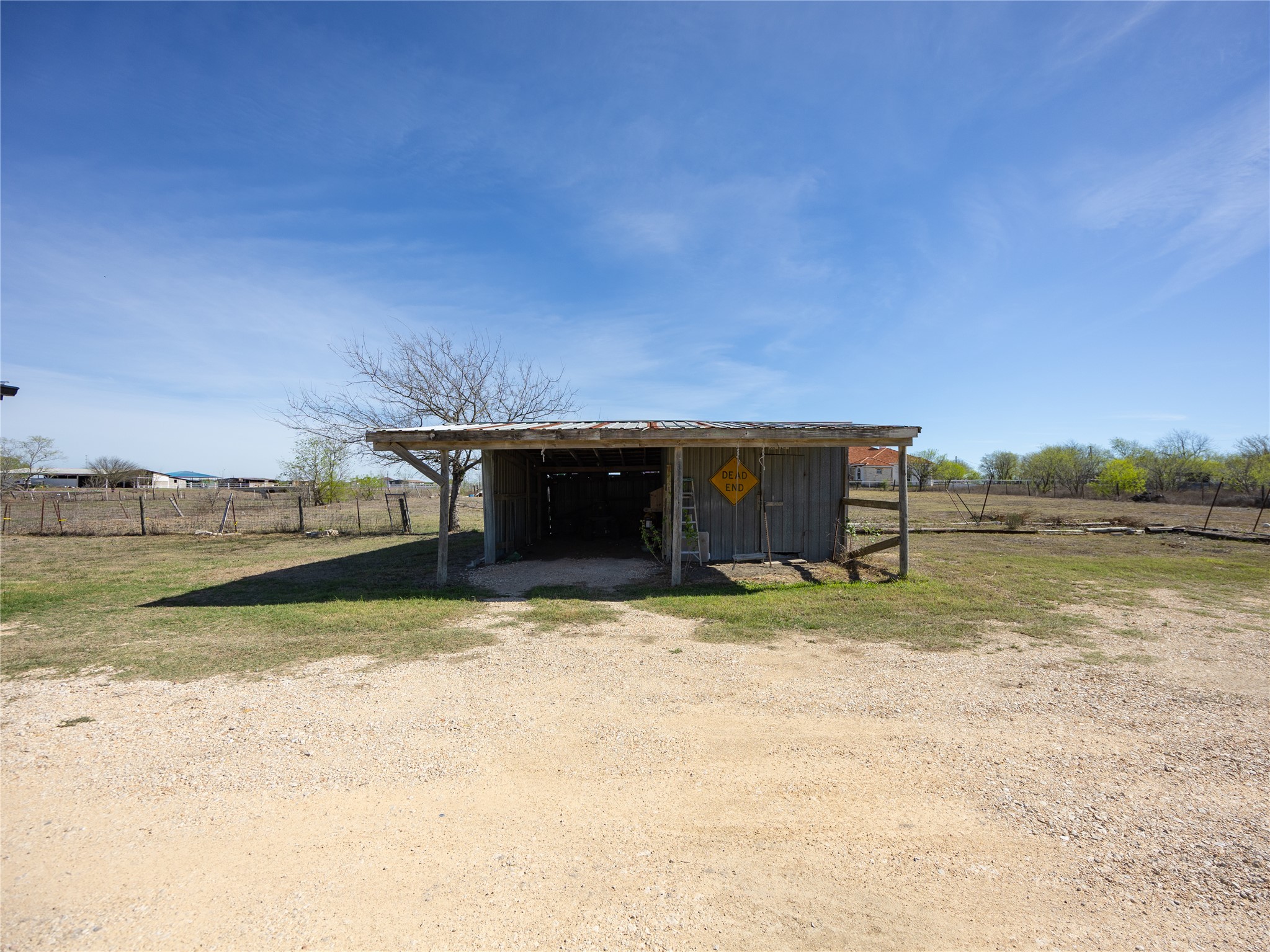 main property photo 11