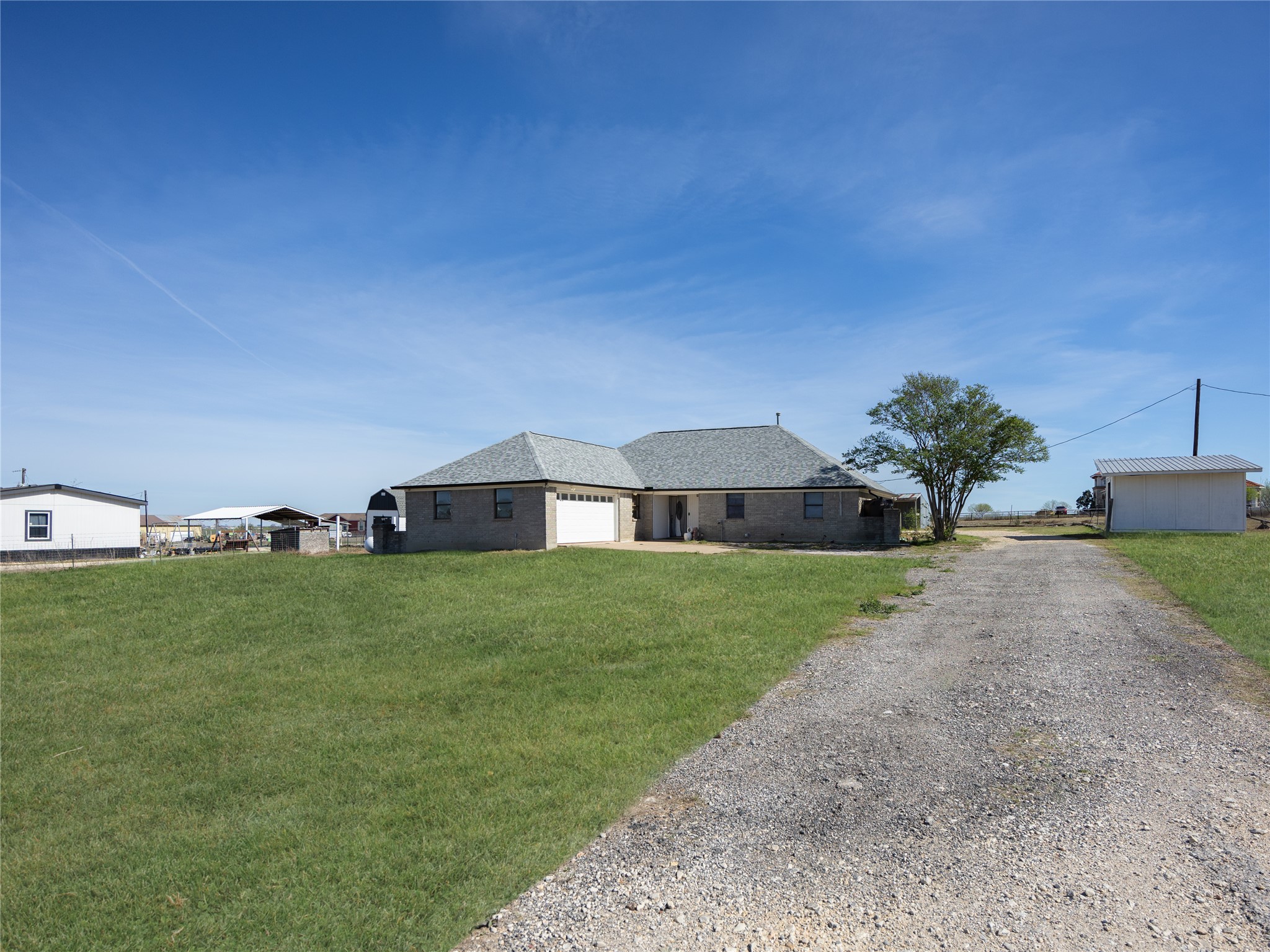 main property photo 20