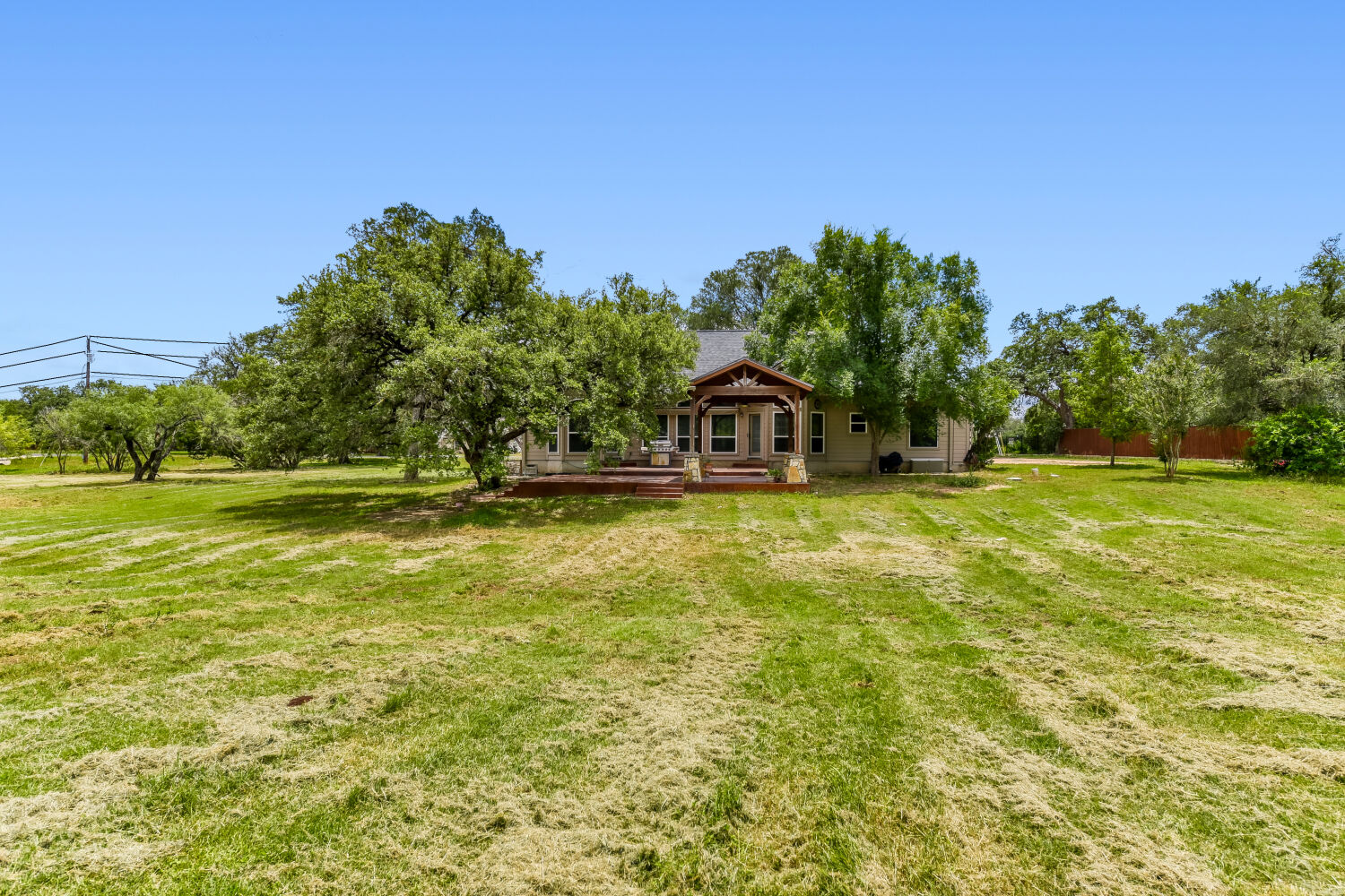main property photo 24