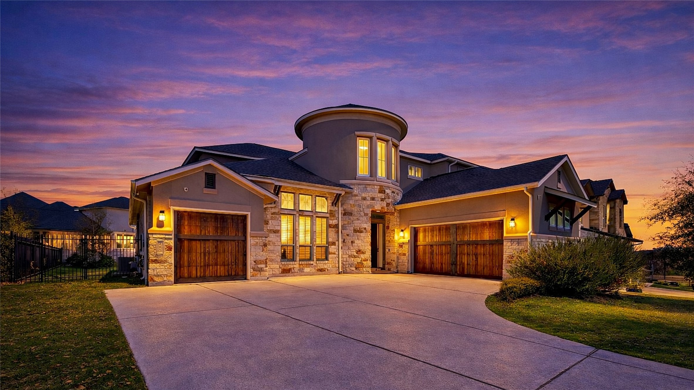 main property photo 28