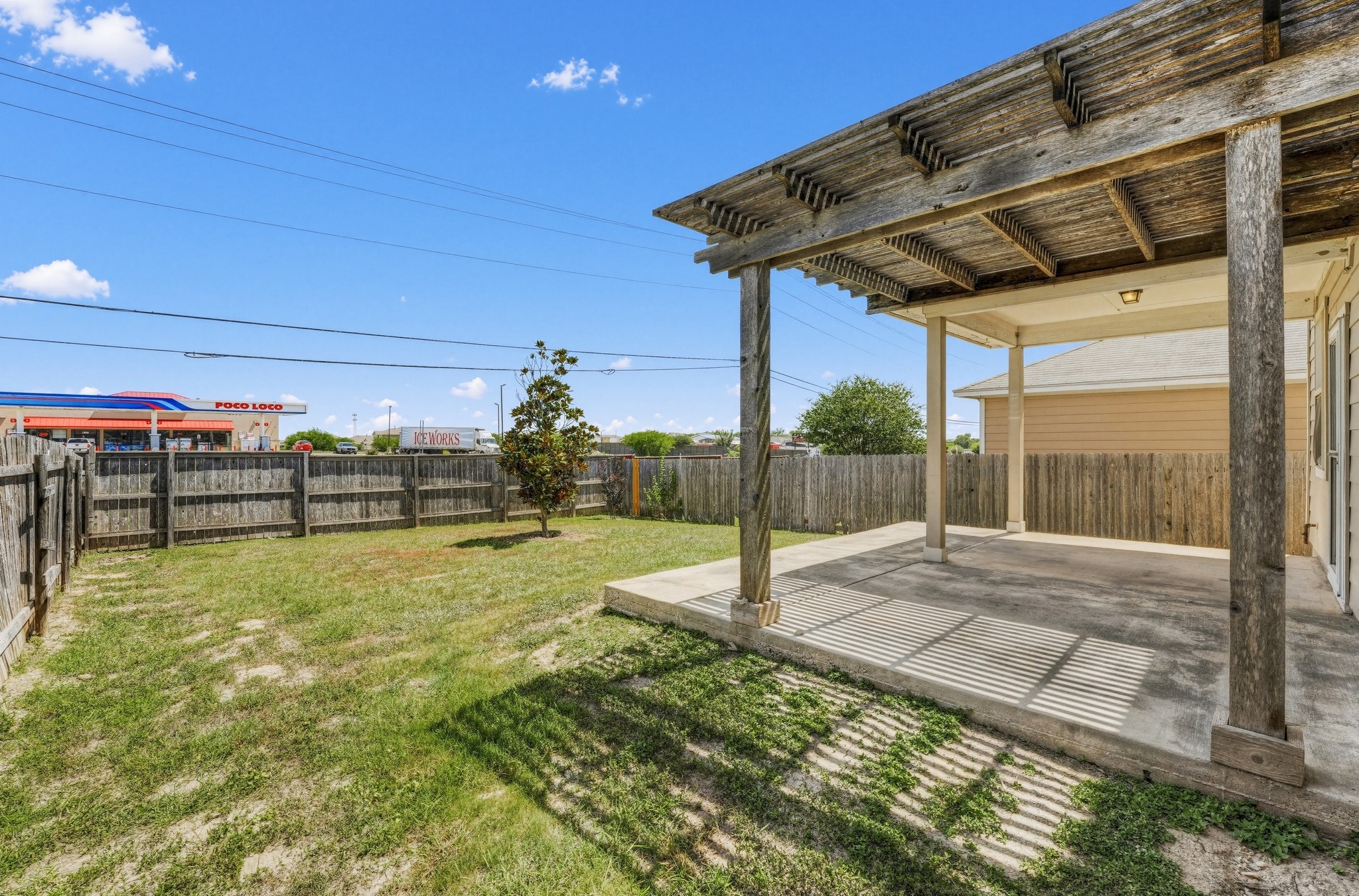 main property photo 31