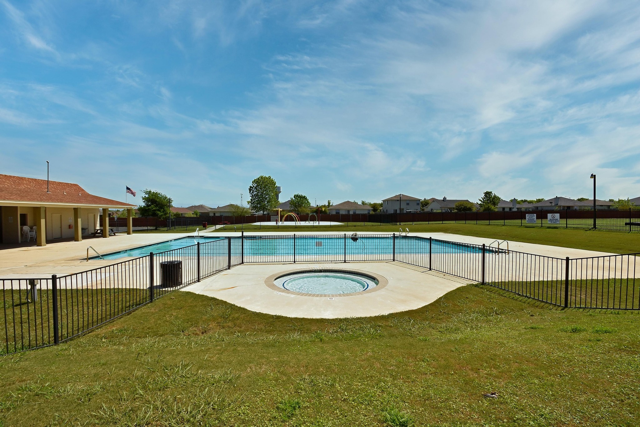 main property photo 36
