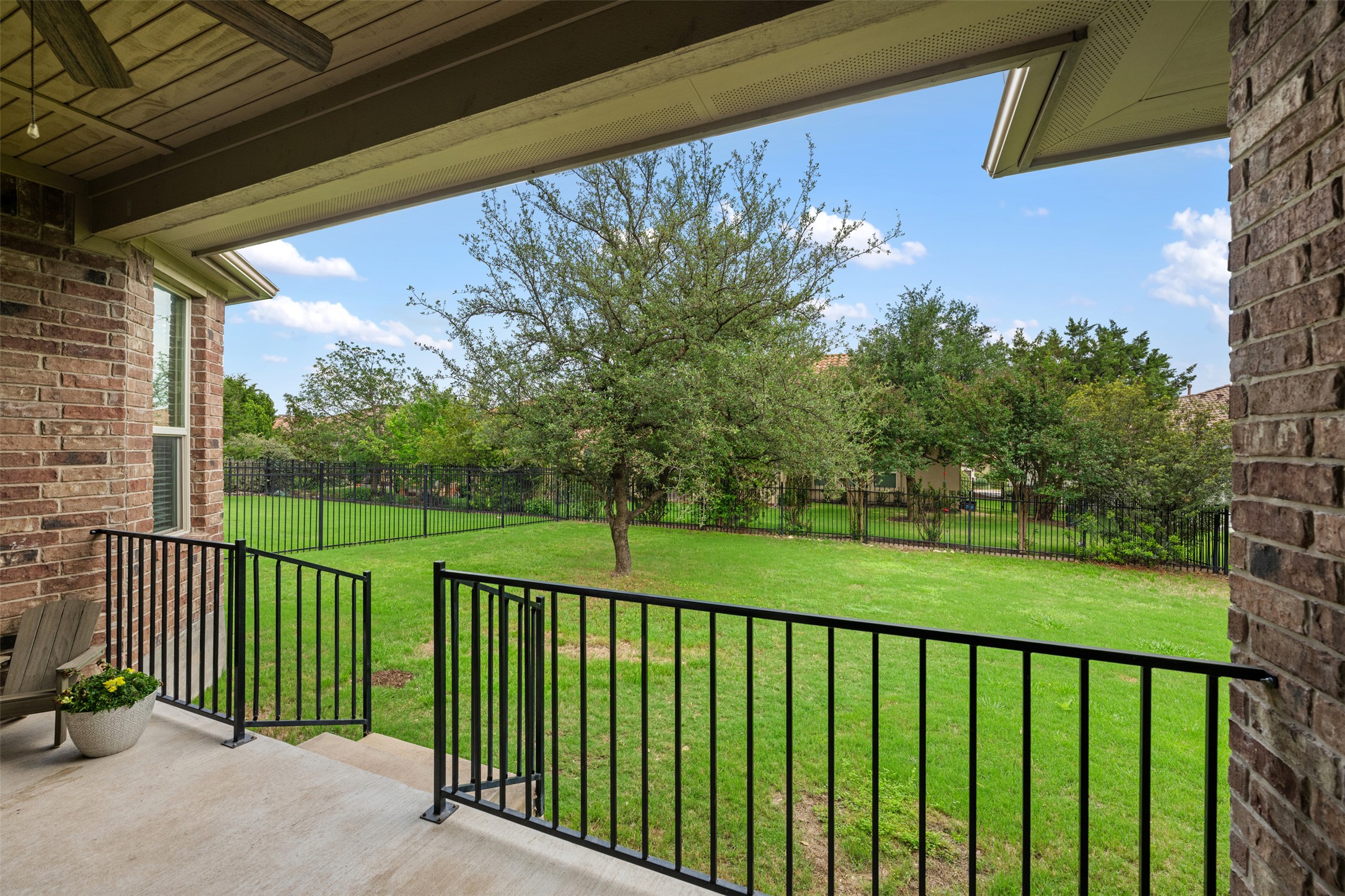 main property photo 26
