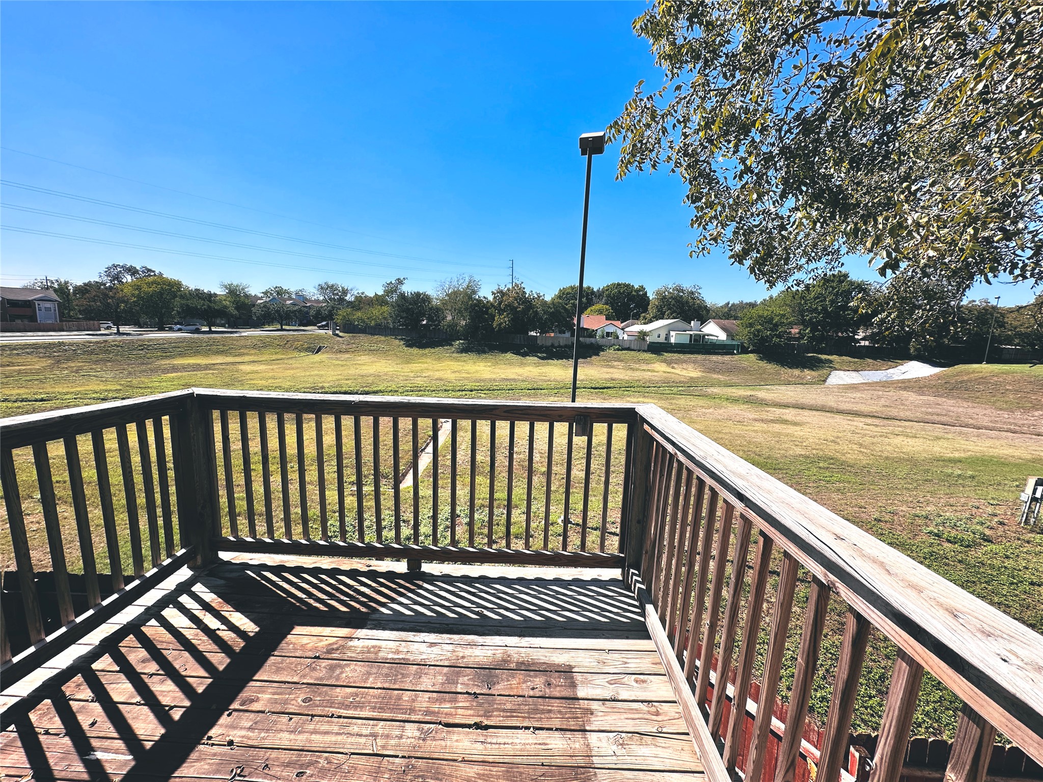 main property photo 20