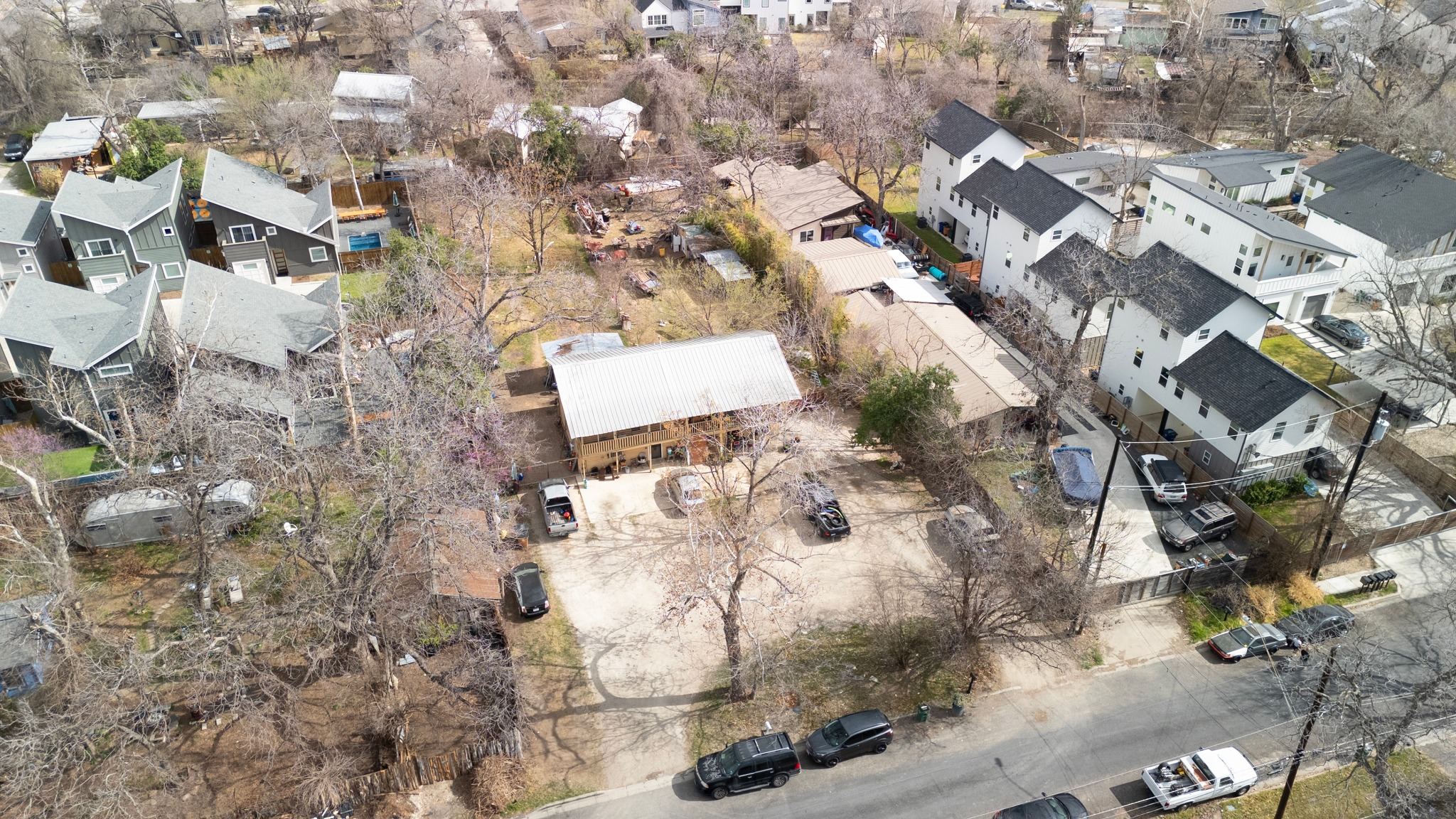 main property photo 3