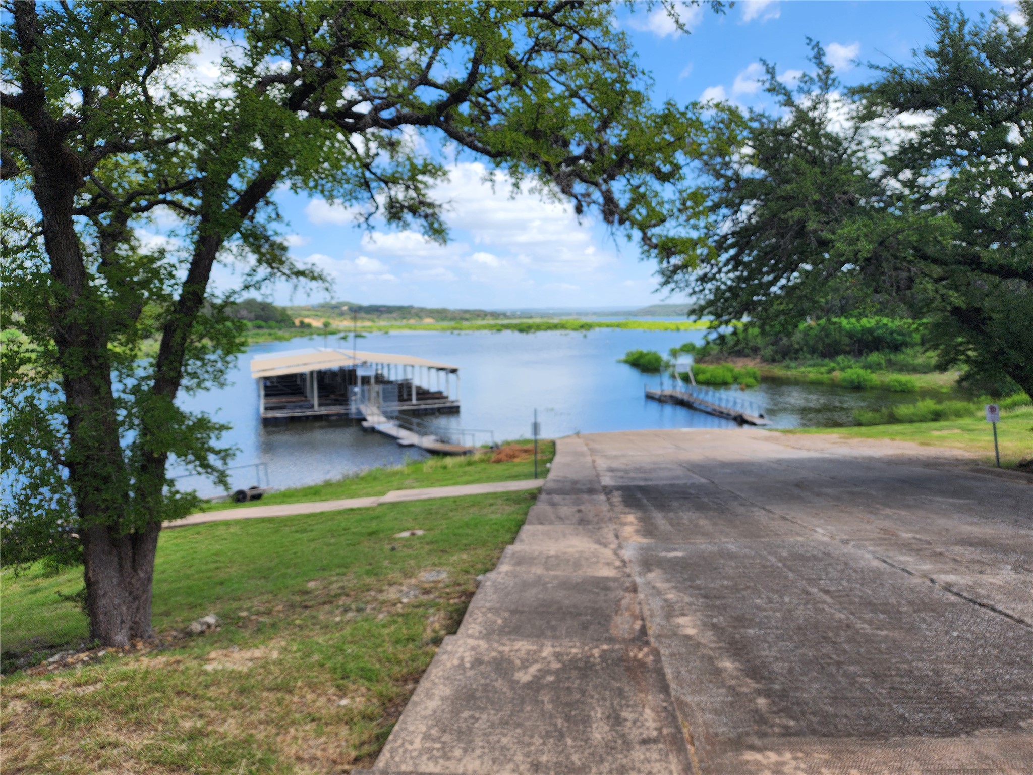main property photo 34