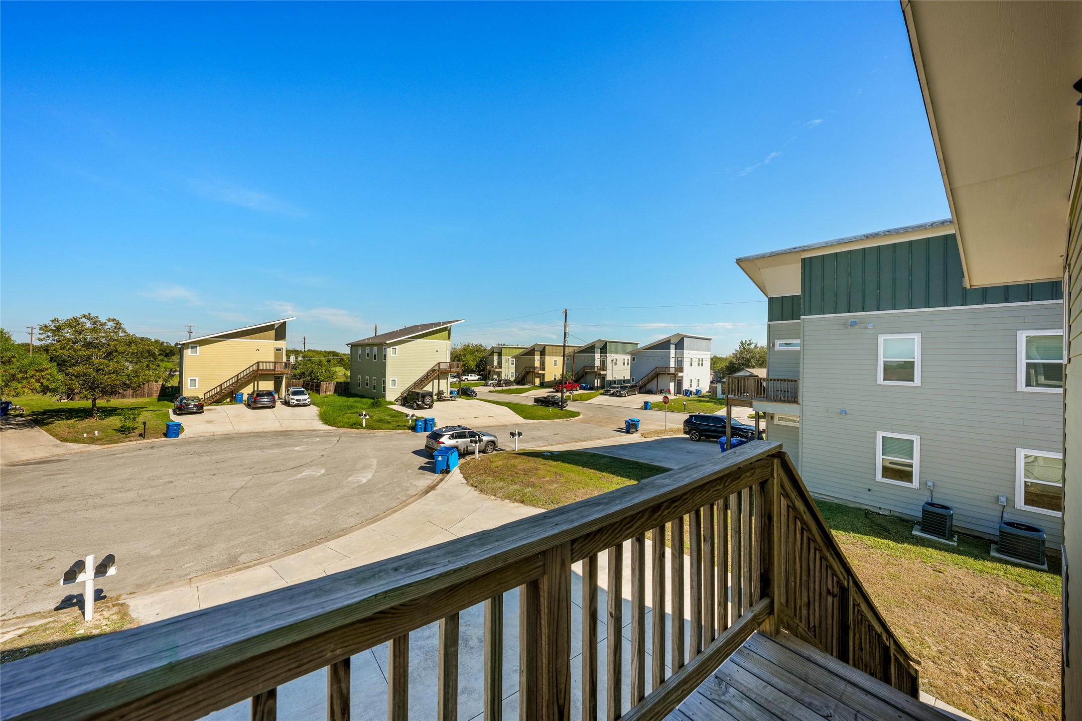 main property photo 16