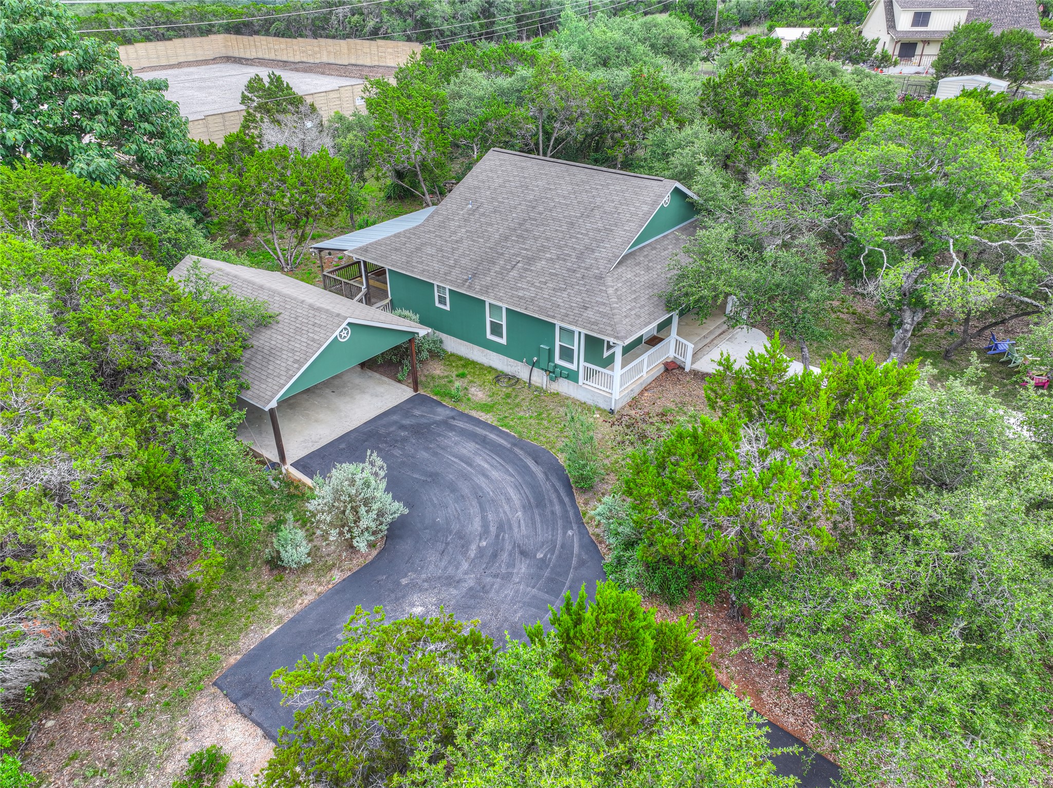main property photo 39