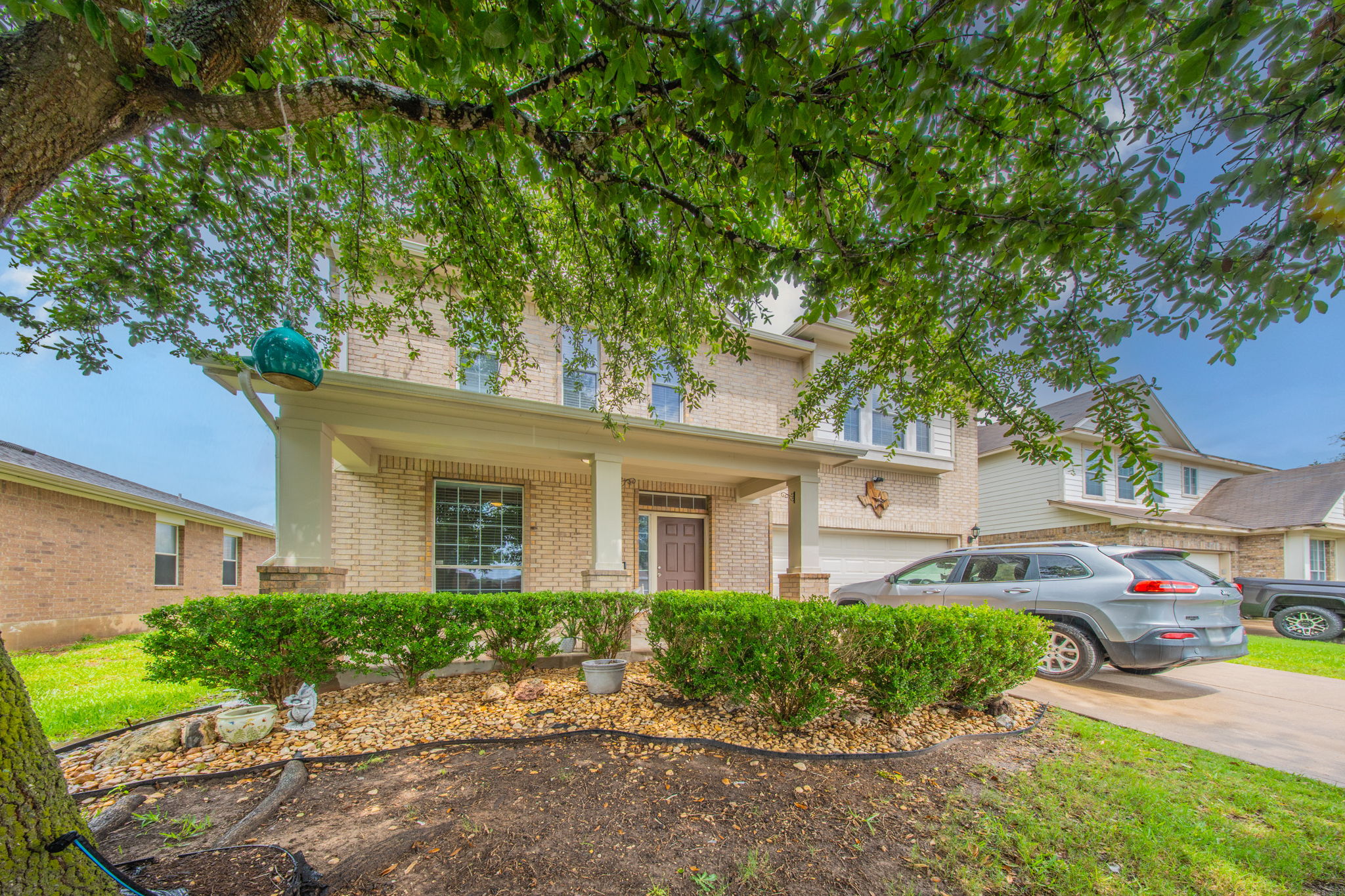 main property photo 25